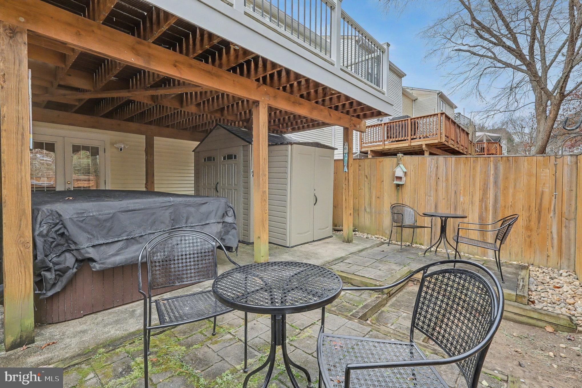 ROLLING BROOK - Residential