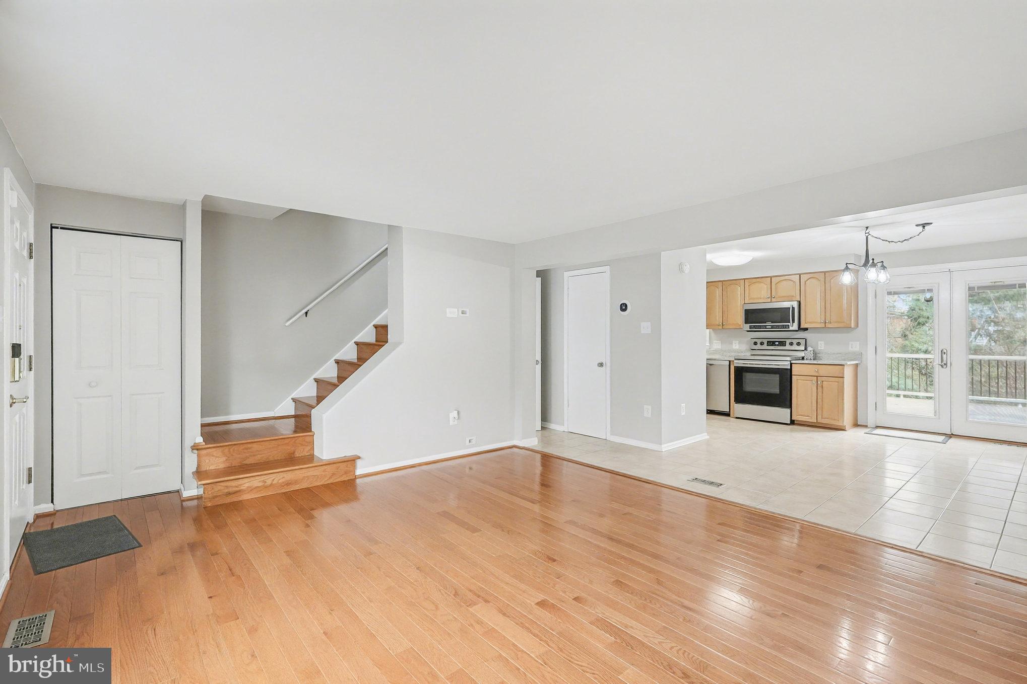 1904 POHICK CREEK COURT