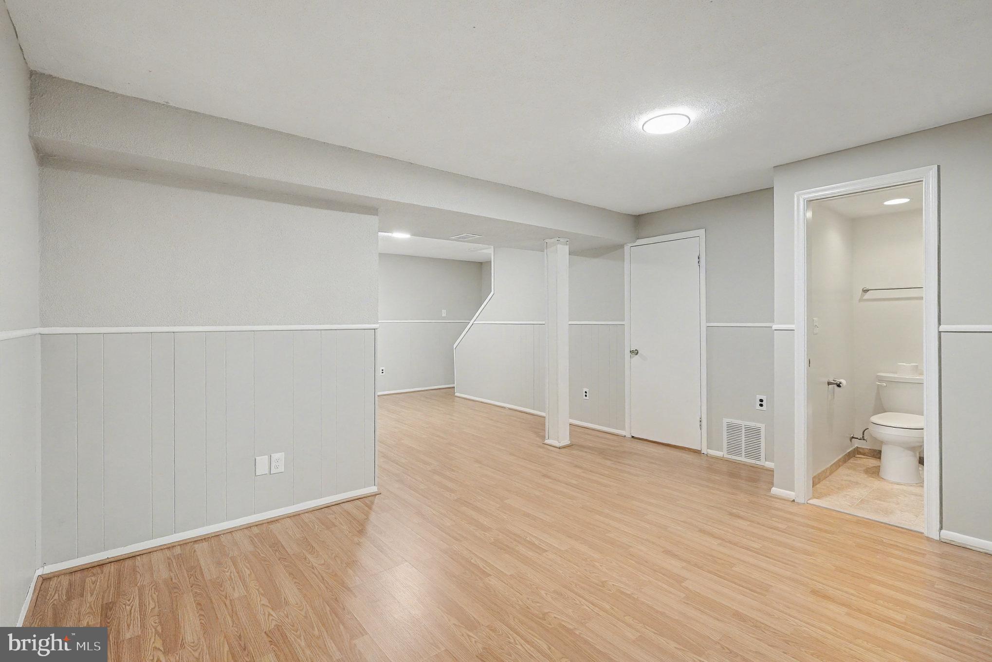 ROLLING BROOK - Residential