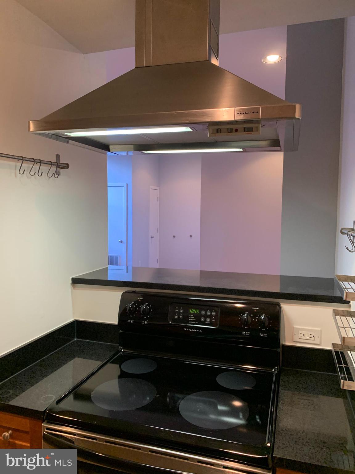 FEDERAL HILL HISTORIC DISTRICT - Residential Lease