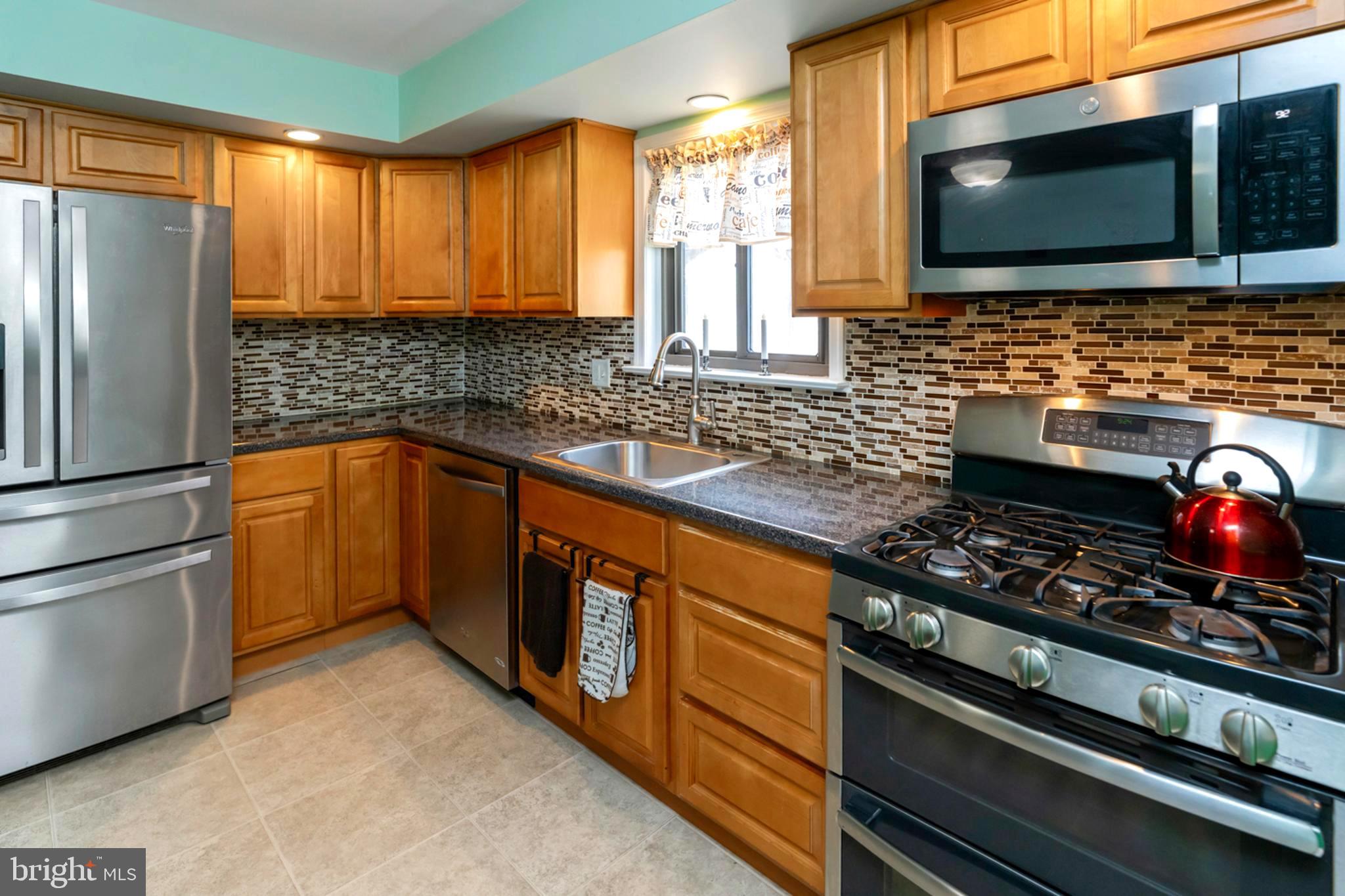 JENKINTOWN - Residential