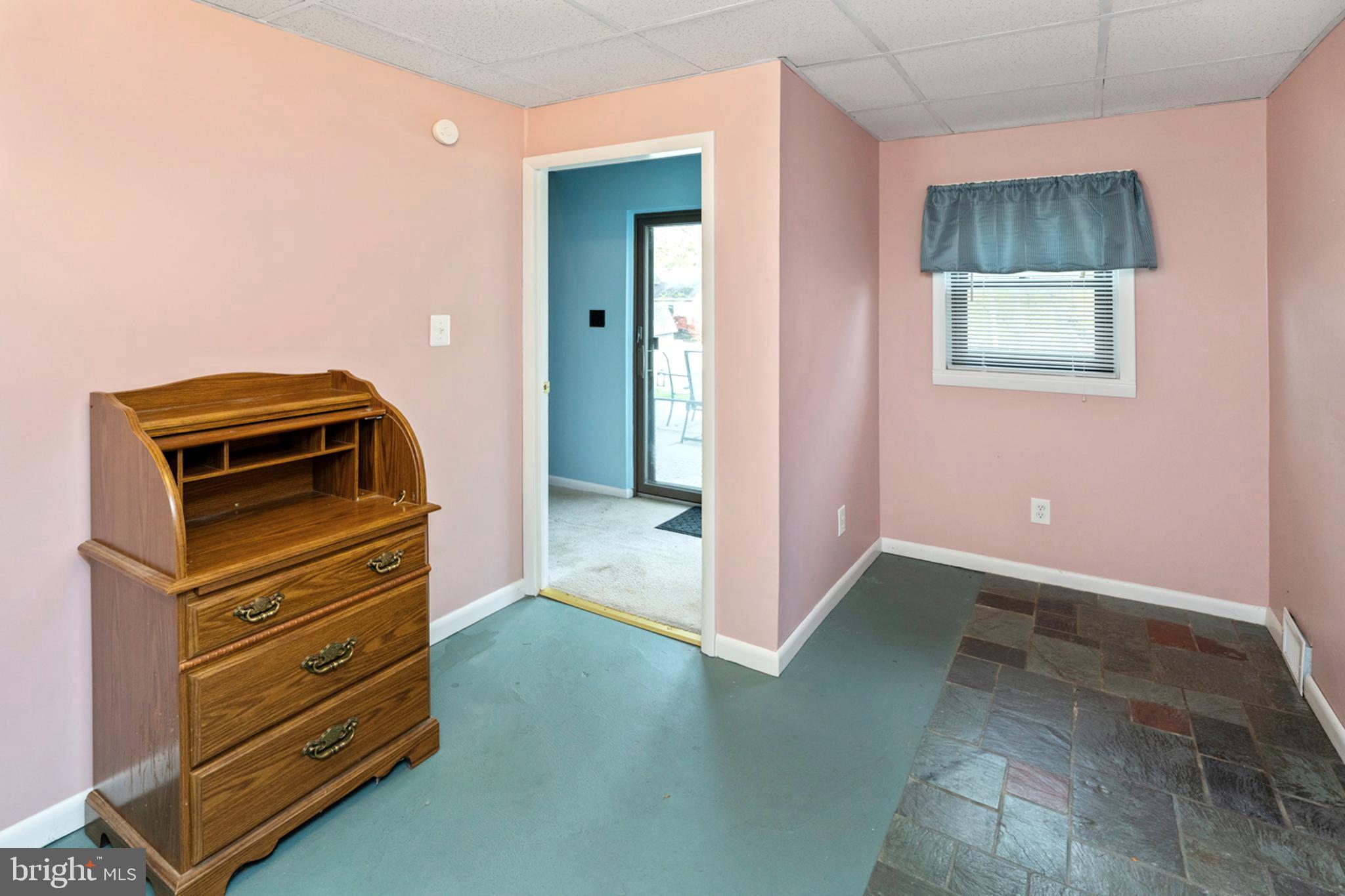 JENKINTOWN - Residential