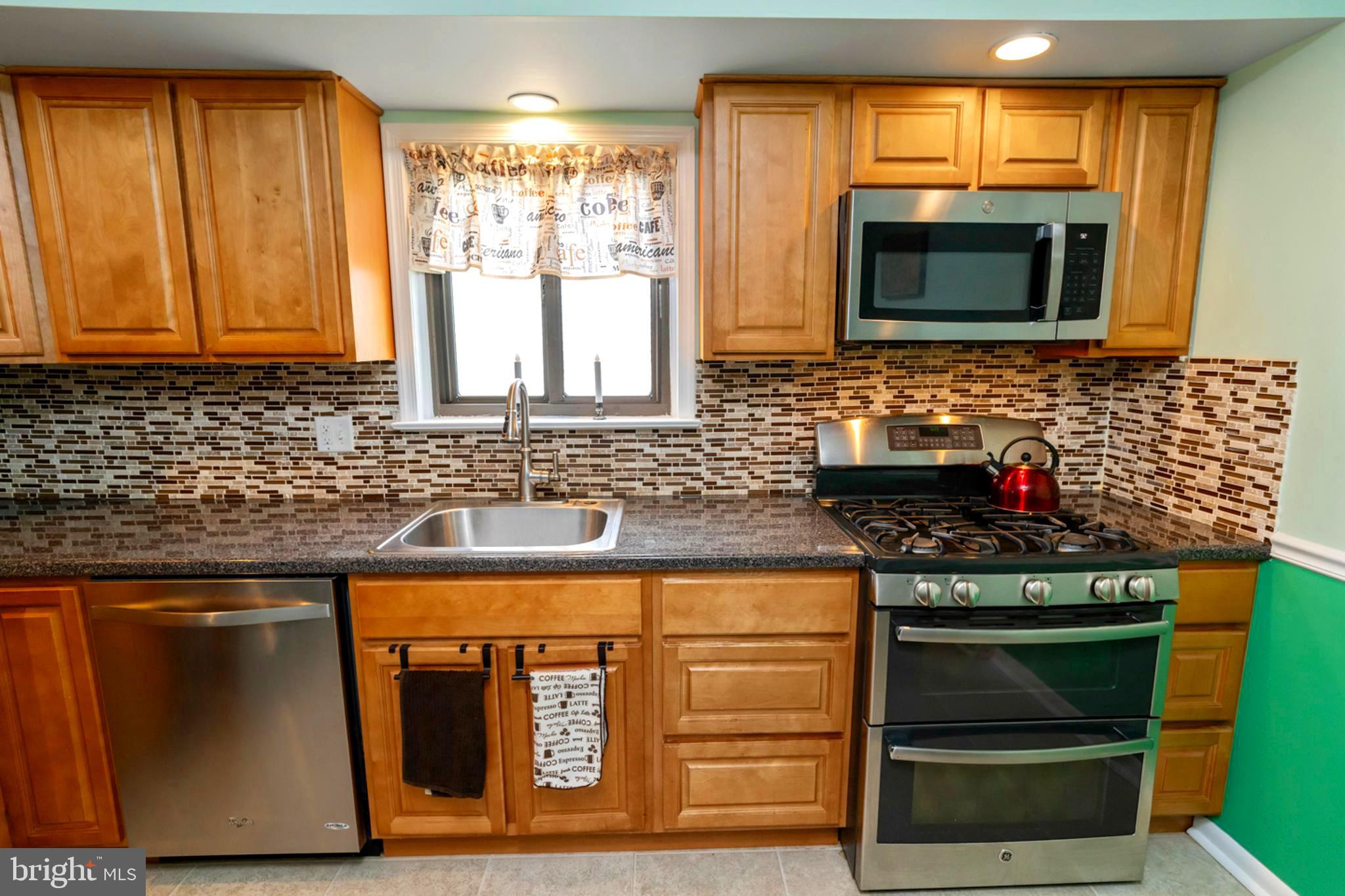 JENKINTOWN - Residential