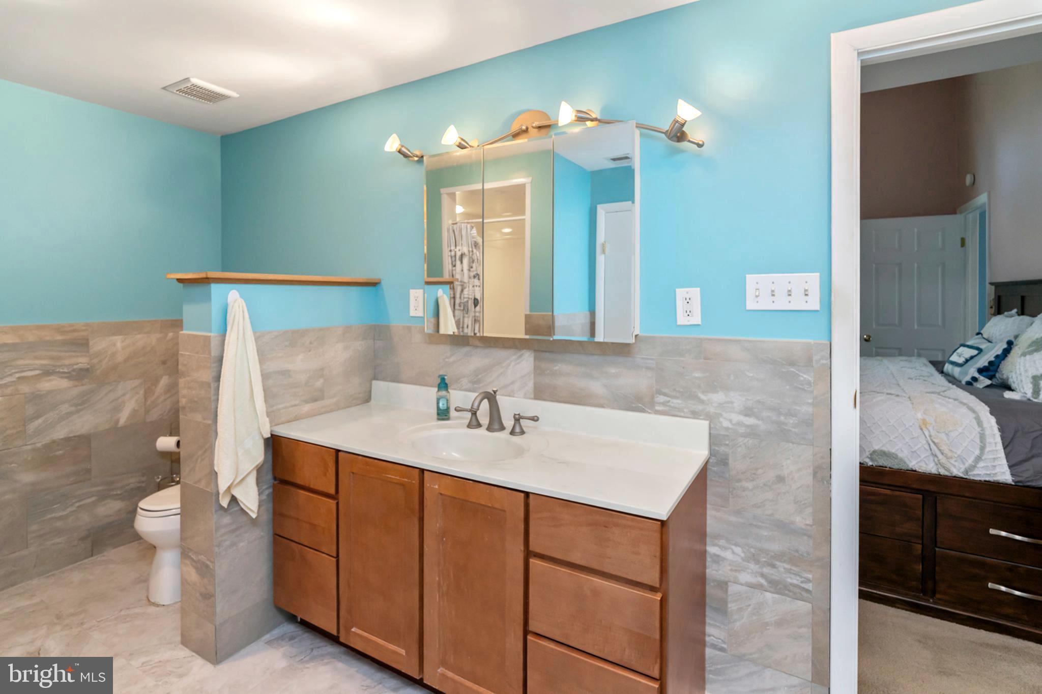 JENKINTOWN - Residential