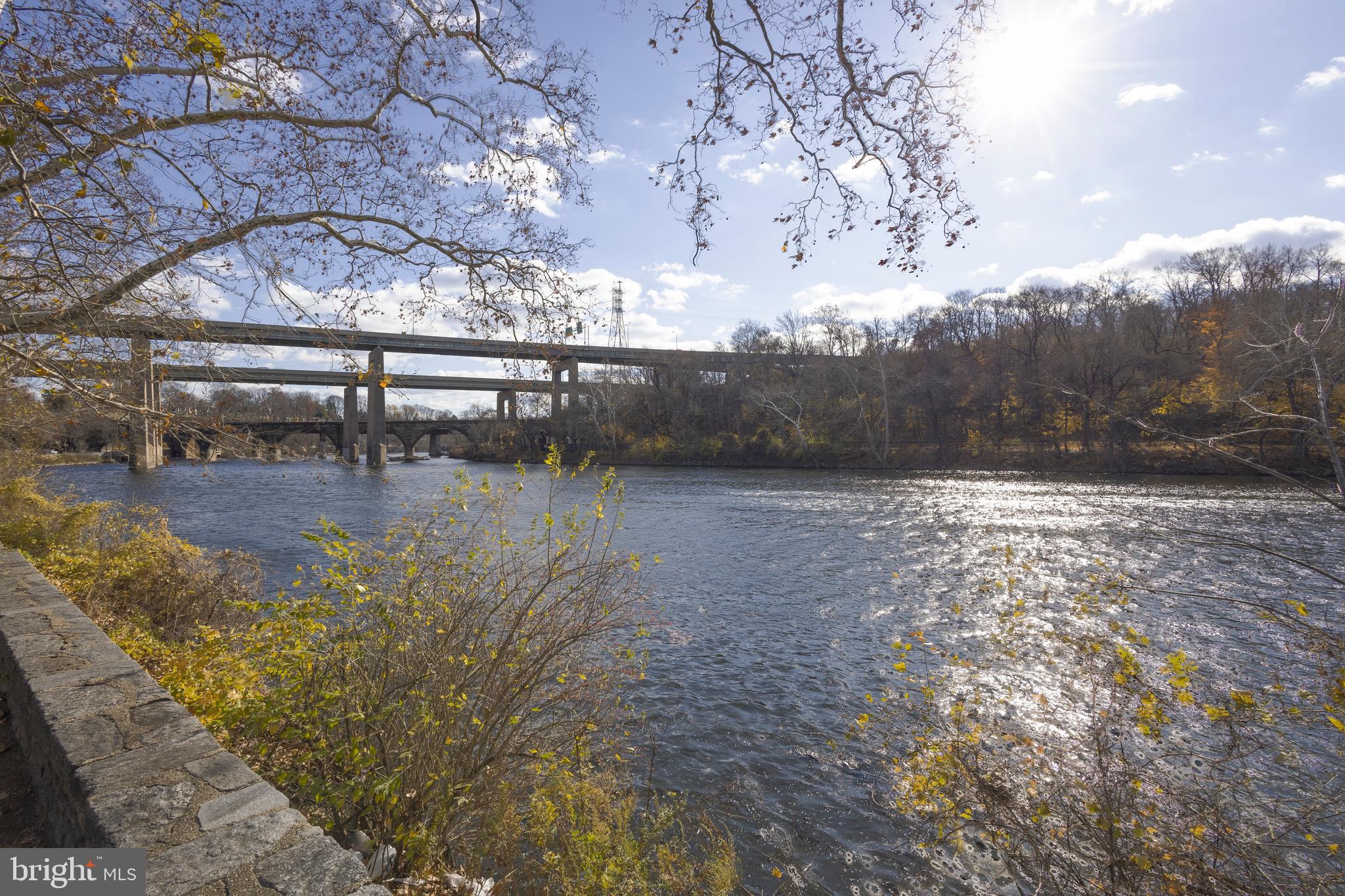 EAST FALLS - Residential