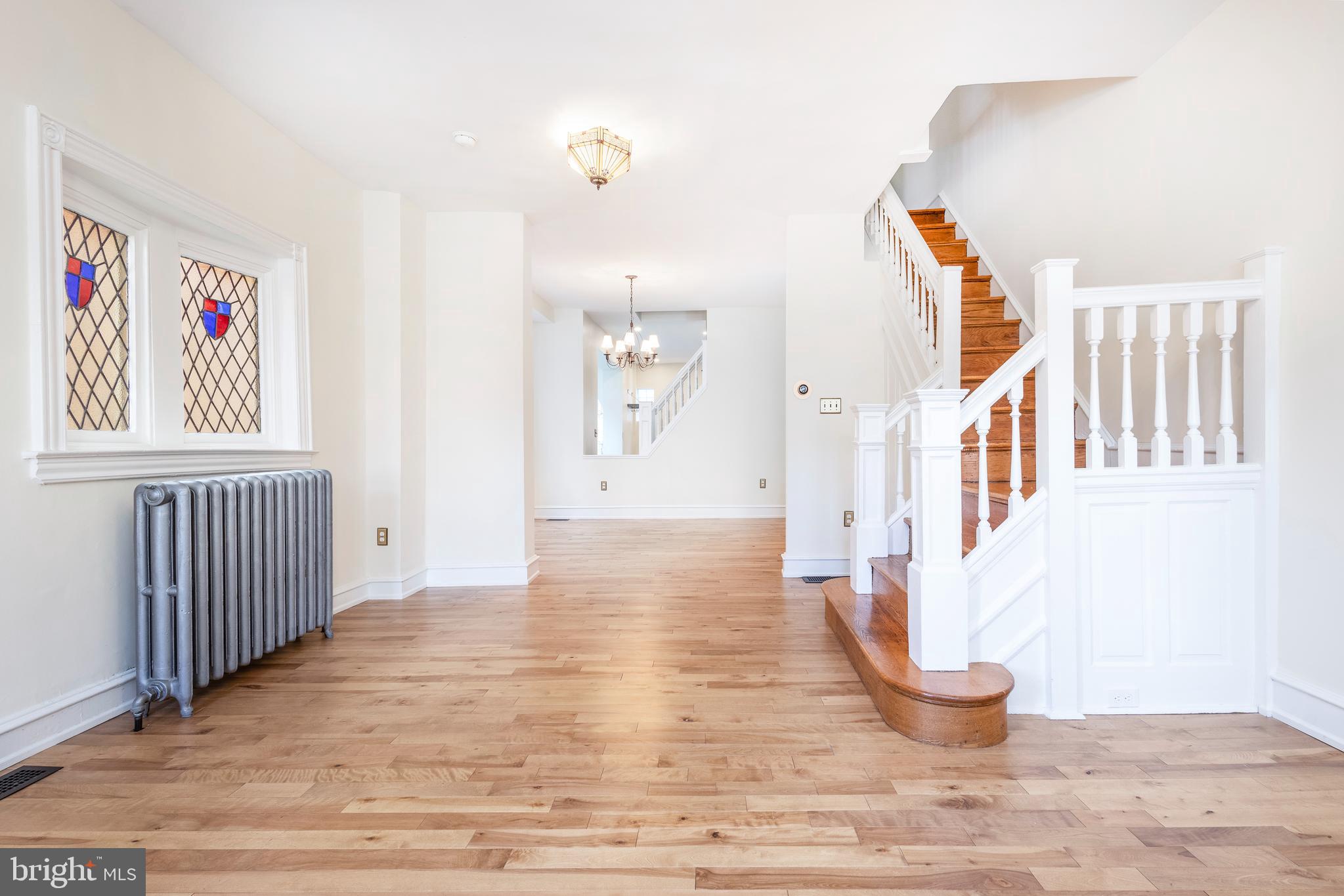 EAST FALLS - Residential