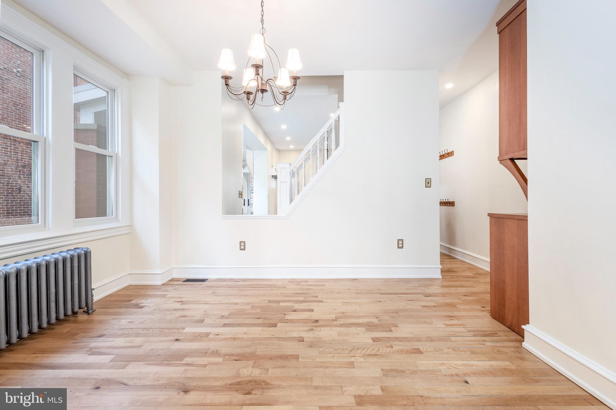 EAST FALLS - Residential