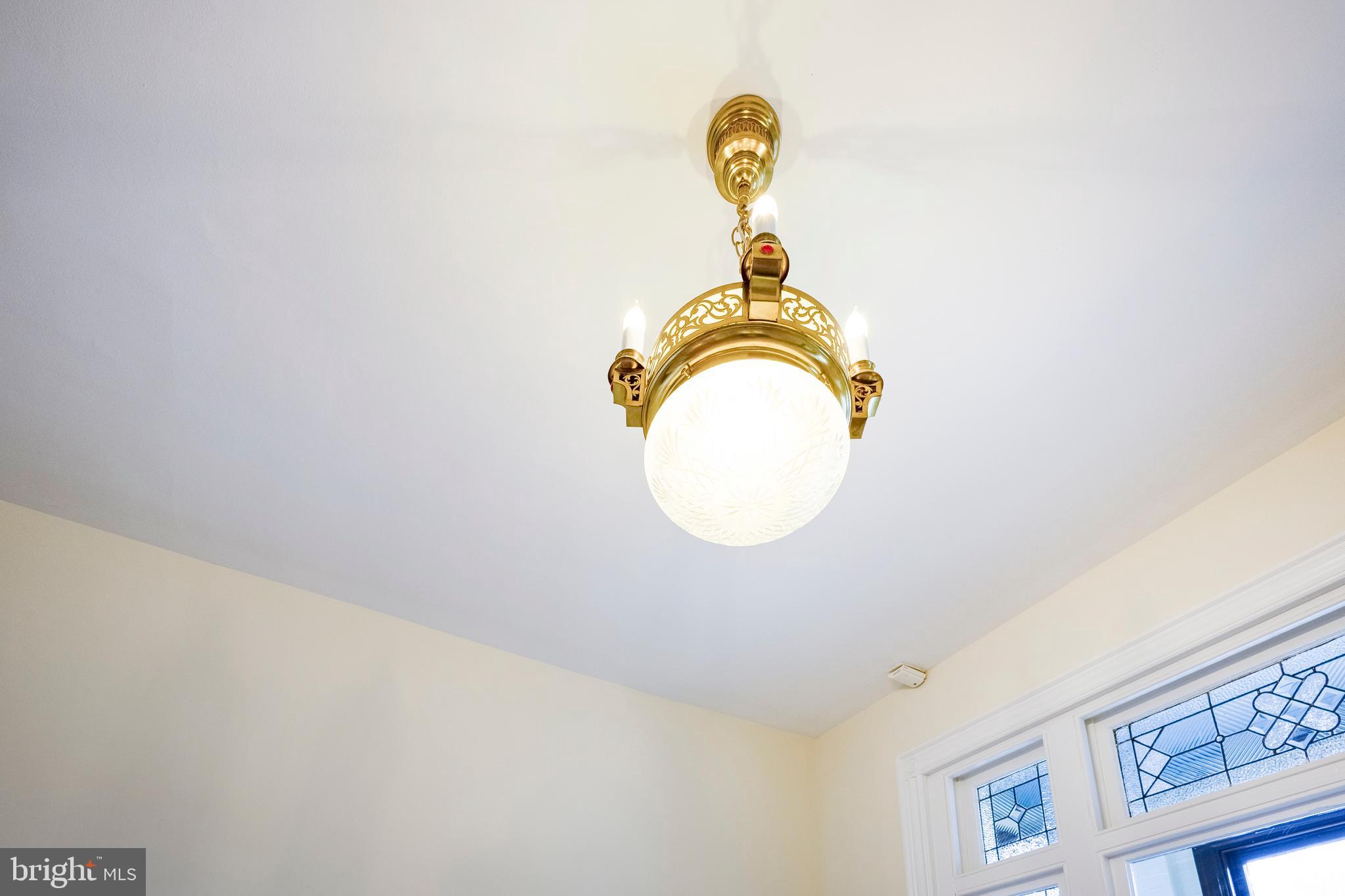 EAST FALLS - Residential