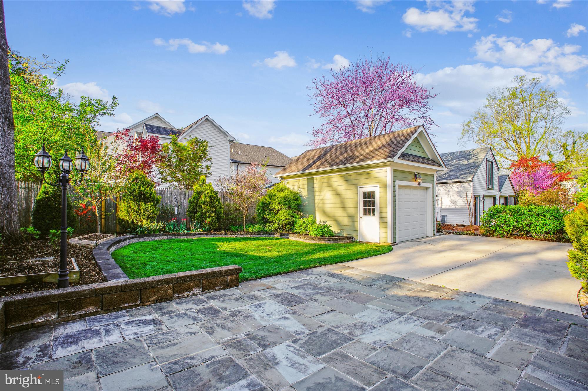 HUNTINGTON TERRACE - Residential