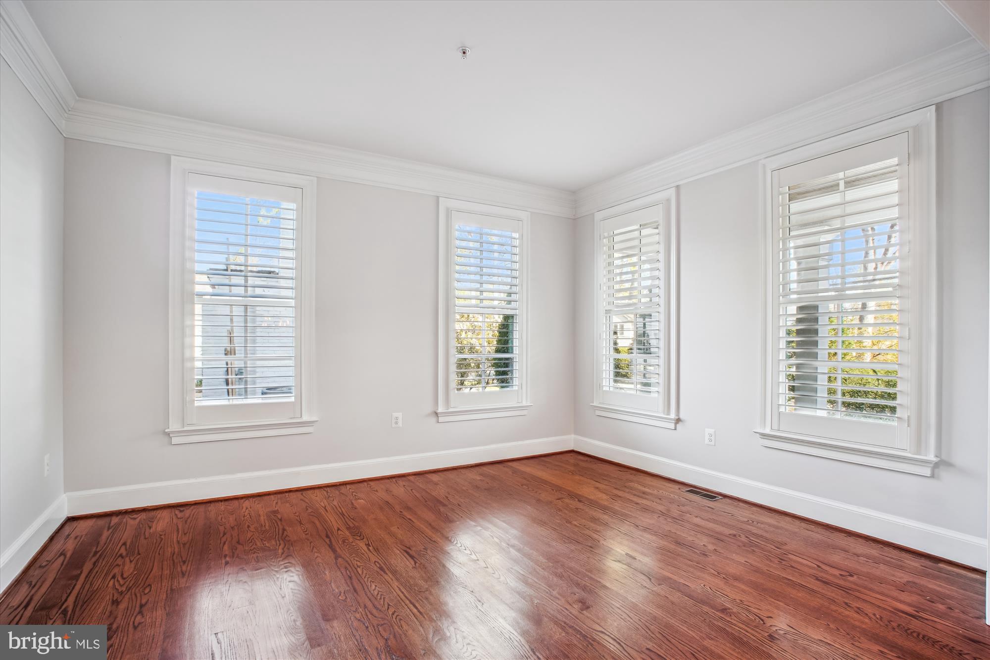 HUNTINGTON TERRACE - Residential