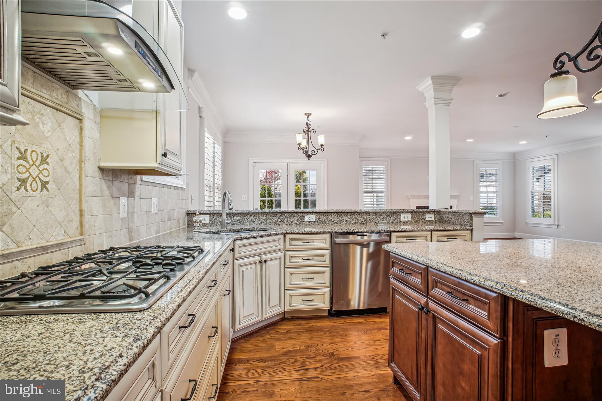 HUNTINGTON TERRACE - Residential