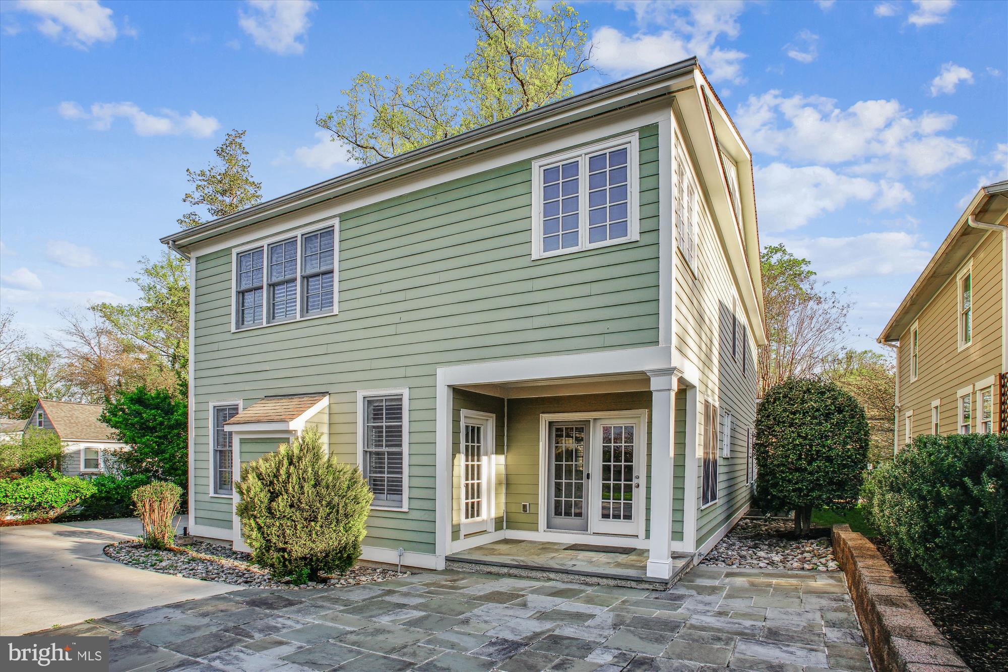 HUNTINGTON TERRACE - Residential