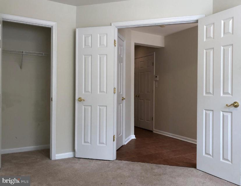 SHERBROOKE CONDO - Residential Lease