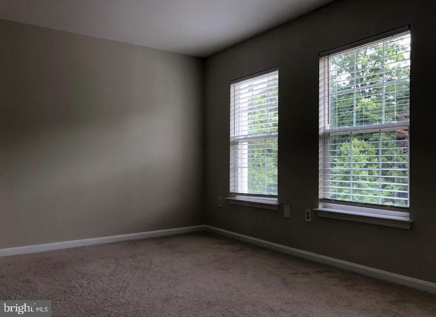 SHERBROOKE CONDO - Residential Lease