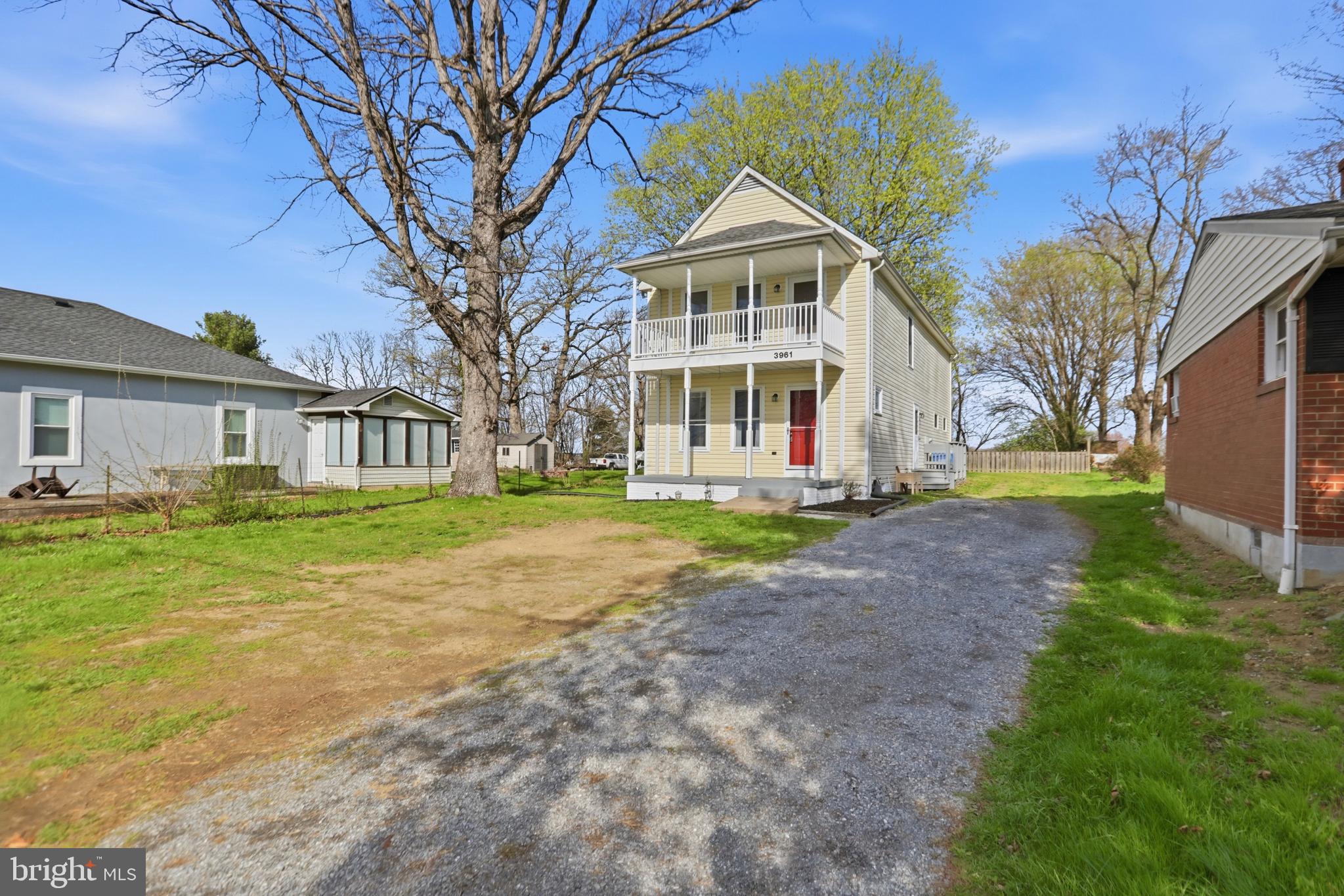 RUSSELL FARM - Residential