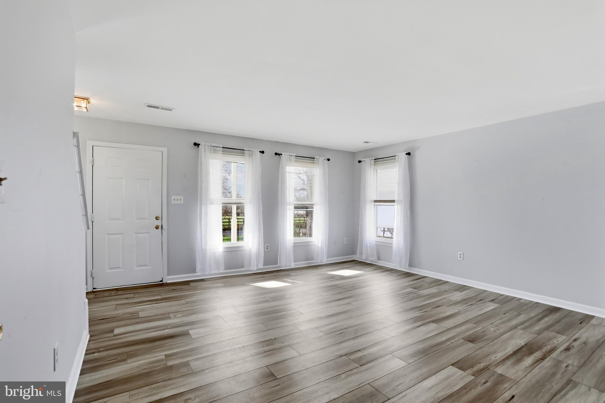 RUSSELL FARM - Residential