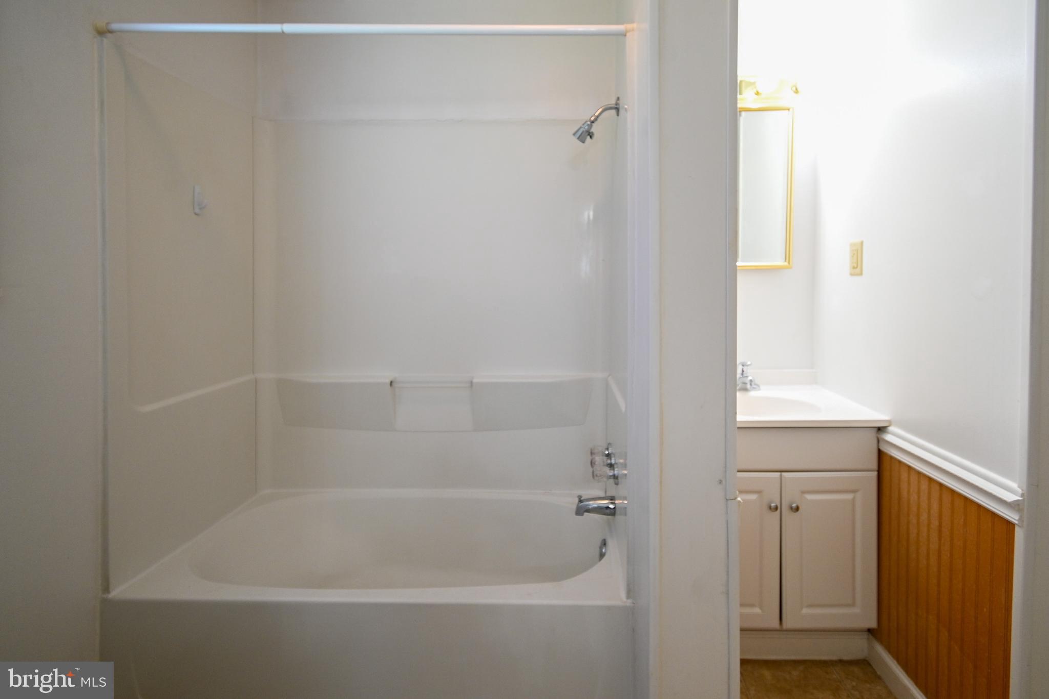 CAVALAND SOUTH - Residential Lease