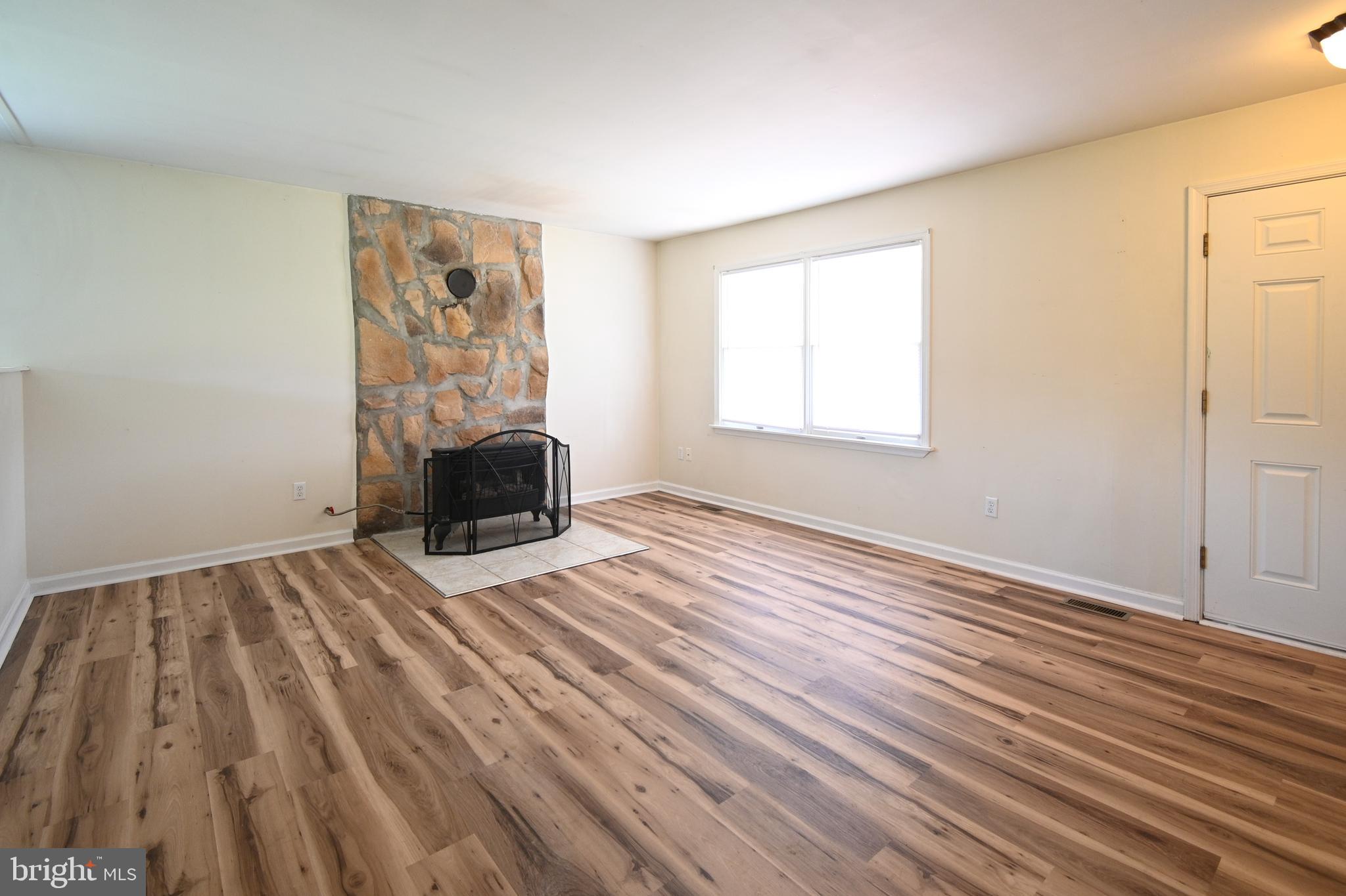 CAVALAND SOUTH - Residential Lease