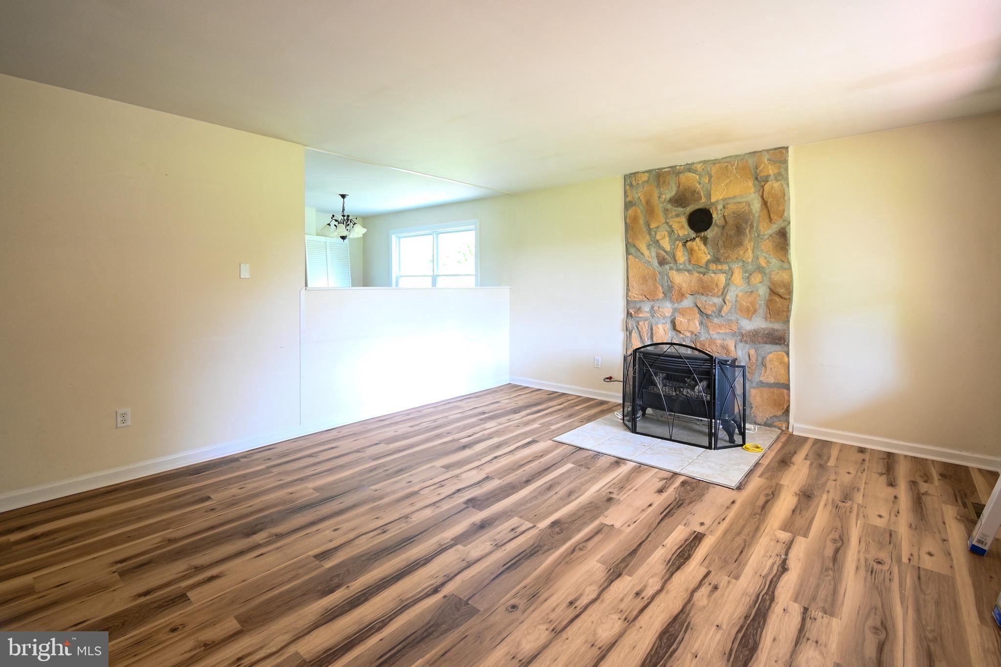 CAVALAND SOUTH - Residential Lease