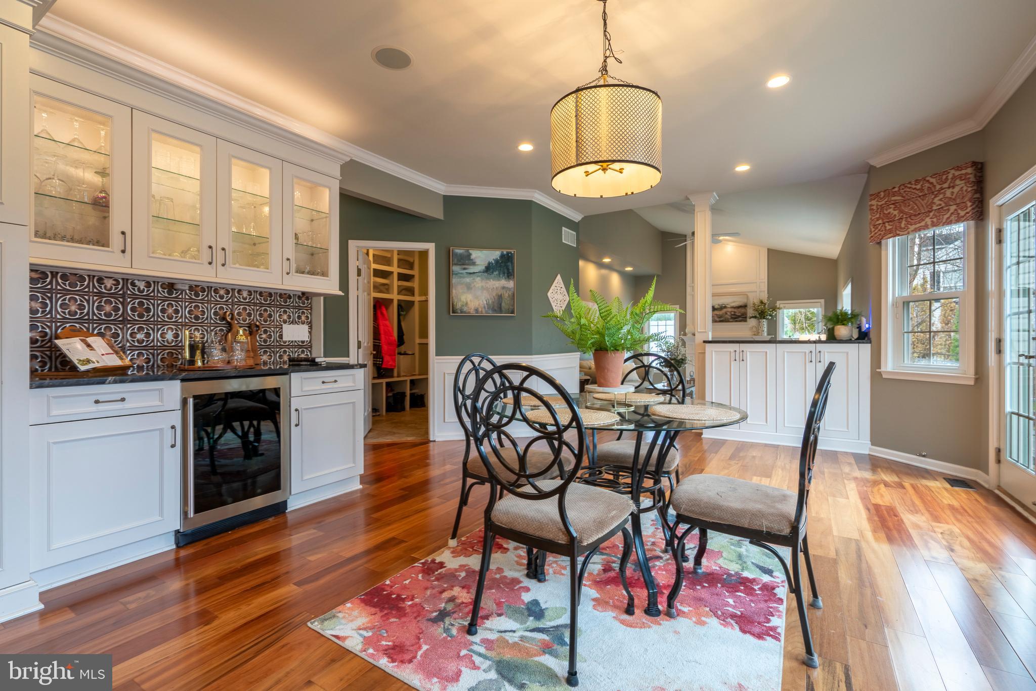 MONTGOMERY HOLLOW - Residential