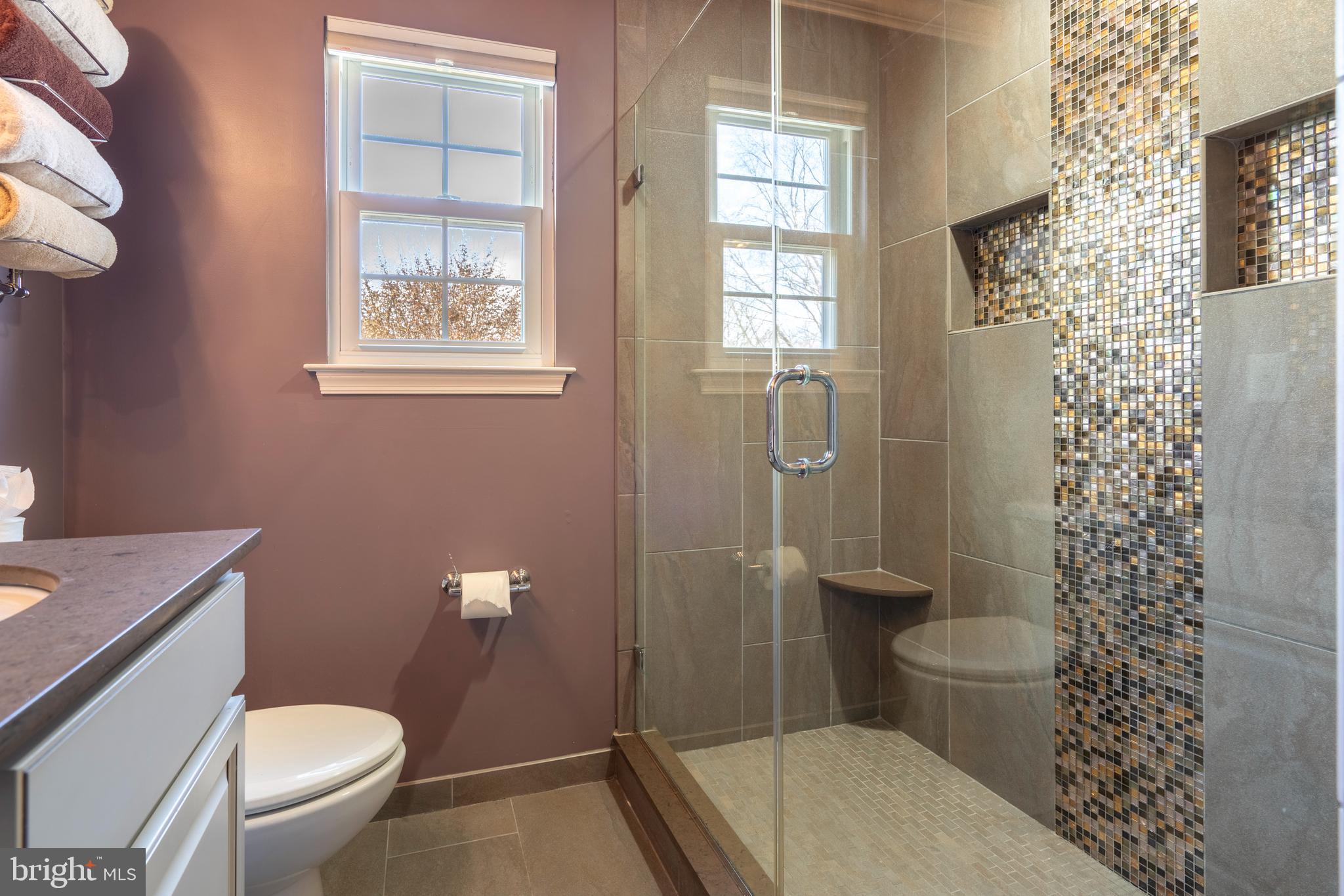 MONTGOMERY HOLLOW - Residential