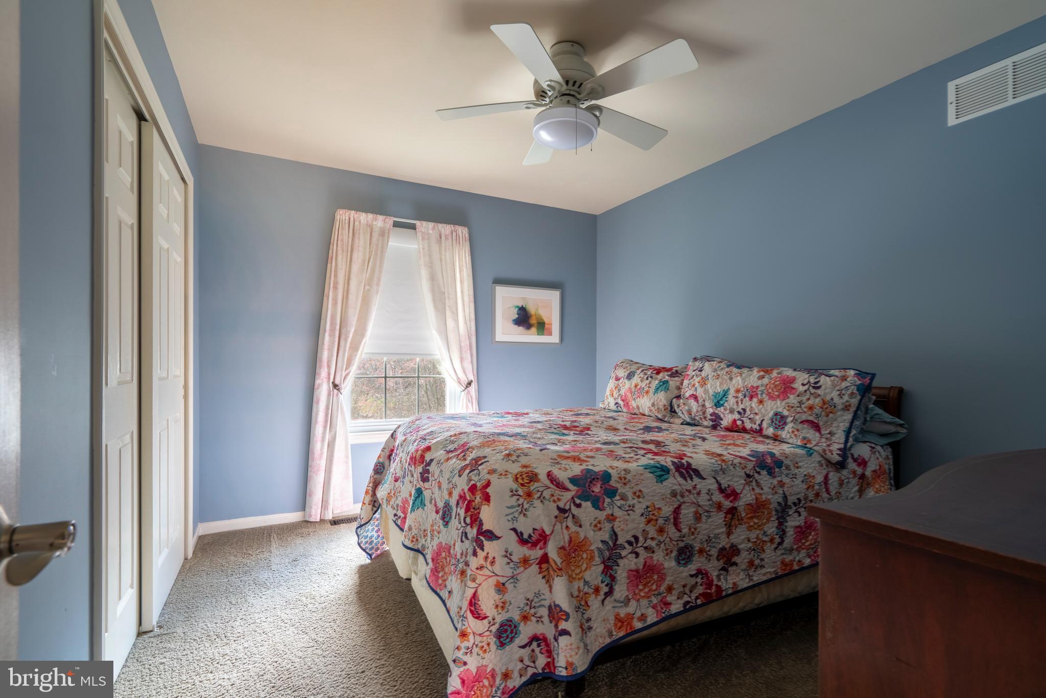 MONTGOMERY HOLLOW - Residential