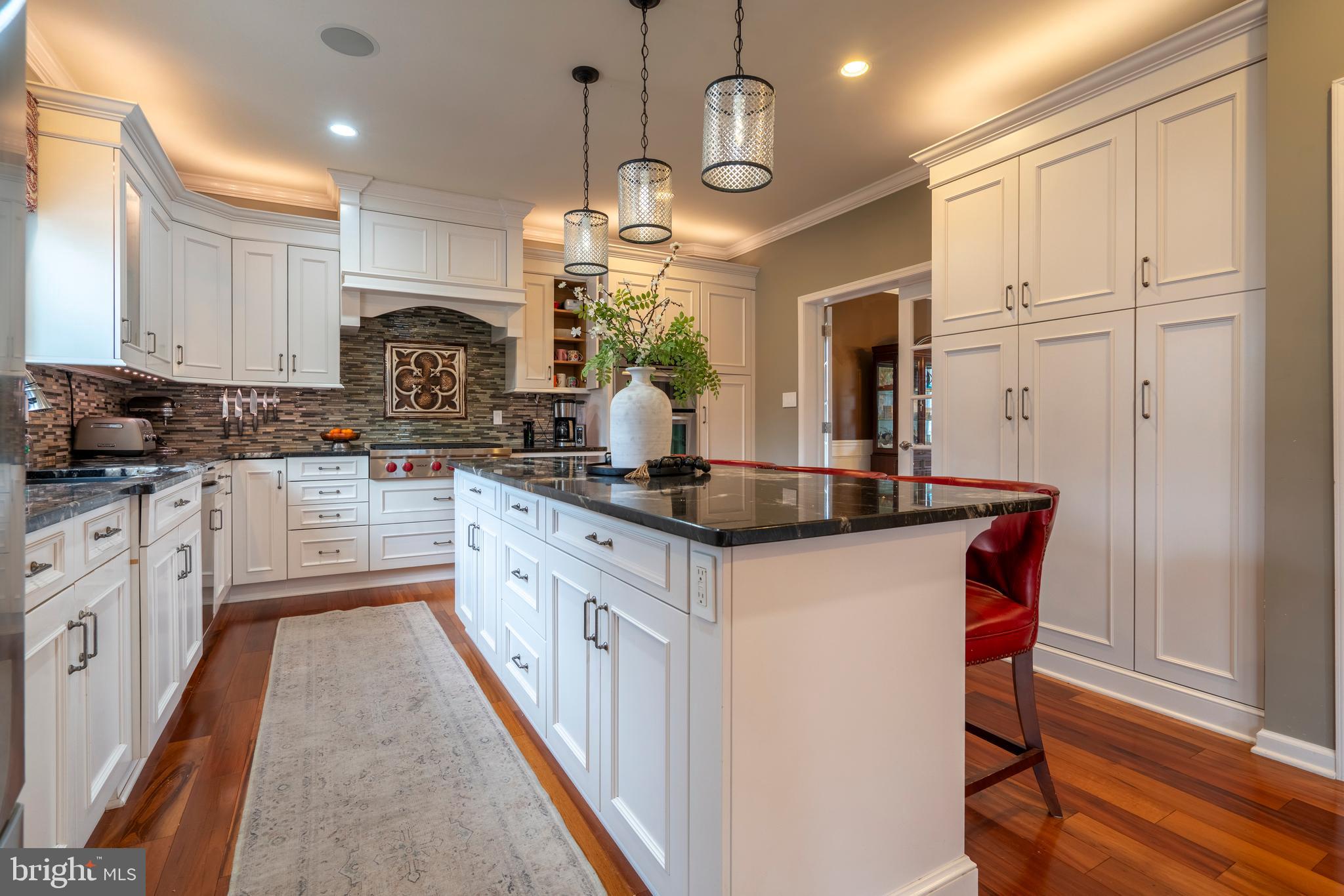 MONTGOMERY HOLLOW - Residential