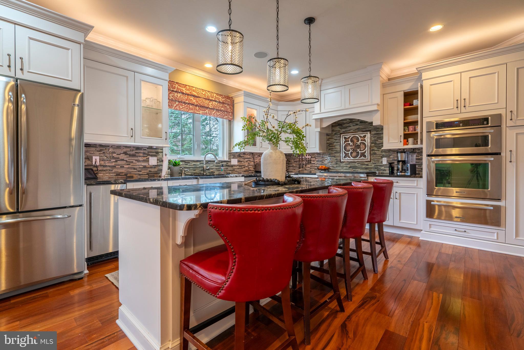 MONTGOMERY HOLLOW - Residential