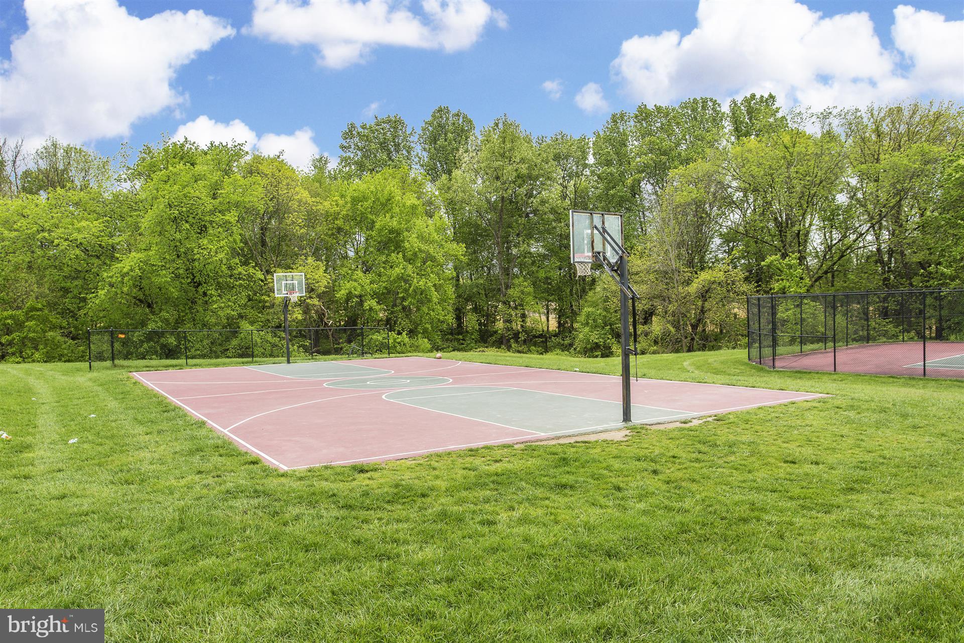 URBANA HIGHLANDS - Residential