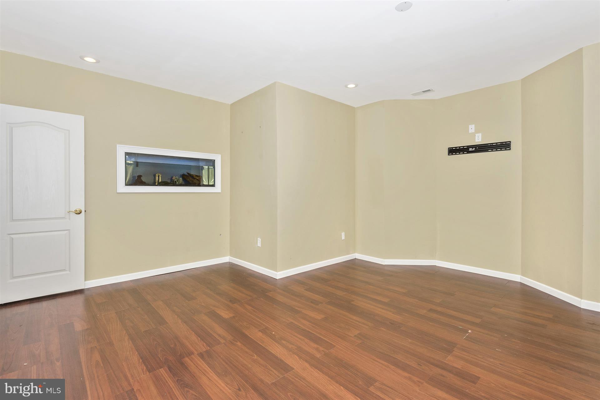 URBANA HIGHLANDS - Residential