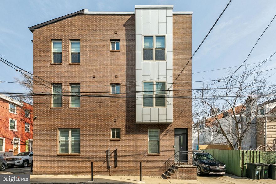 Stunning Corner Home with a Newly Renovated Chef’s Kitchen – Available for Lease!
Discover the perfect blend of space, style, and comfort in this beautifully updated corner home with *parking*, now available for lease! Tucked away on a quiet street with private parking, this residence offers a bright and airy layout spanning 18 feet wide, complete with gleaming hardwood floors and abundant natural light.
Step inside to find a stunning, newly renovated kitchen designed for both function and entertaining. This chef’s dream features an oversized island, a beverage fridge, a six-burner range, a window-facing sink, stainless steel appliances, custom pull-out cabinet organizers, and a cozy coffee bar nook. The spacious living area and a stylish powder room complete this level.
Upstairs, two generously sized bedrooms provide ample closet space and natural light. The hallway bathroom boasts a double-sink vanity, a tub/shower combo, and linen organizers. A stackable washer/dryer is conveniently located on this floor.
The third-floor private owner’s suite is a true retreat, featuring vaulted ceilings, a full ensuite bathroom, and a flexible bonus space—perfect as a dressing area, home office, or serene yoga nook.
Enjoy panoramic 360-degree city views from the expansive rooftop deck! Whether hosting gatherings, watching fireworks, or soaking up the sun, this outdoor space is ready to impress. A grill and deck furniture are included for your convenience.
The finished basement impresses with soaring 10-foot ceilings, elegant tile flooring, and custom built-ins—offering plenty of storage and additional living space.
Additional highlights include elegant plantation shutters throughout, providing both style and privacy.
Don’t miss this rare opportunity to lease a well-designed home in a fantastic location! Schedule your showing today.
Pets are accepted on case-by-case basis. $50/mo pet rent for a dog, $30/mo pet rent for cat.