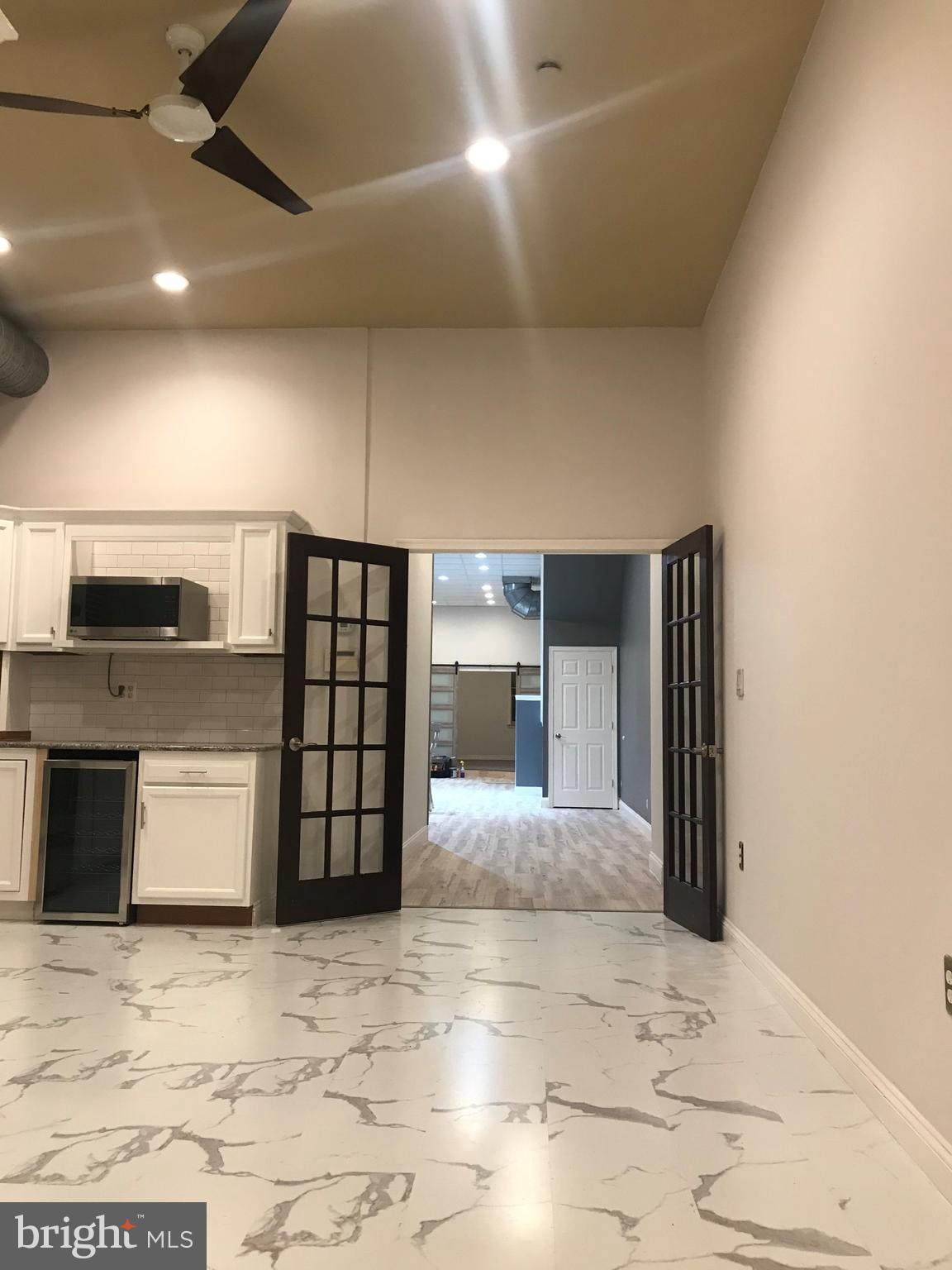 NORTHERN LIBERTIES - Commercial Sale