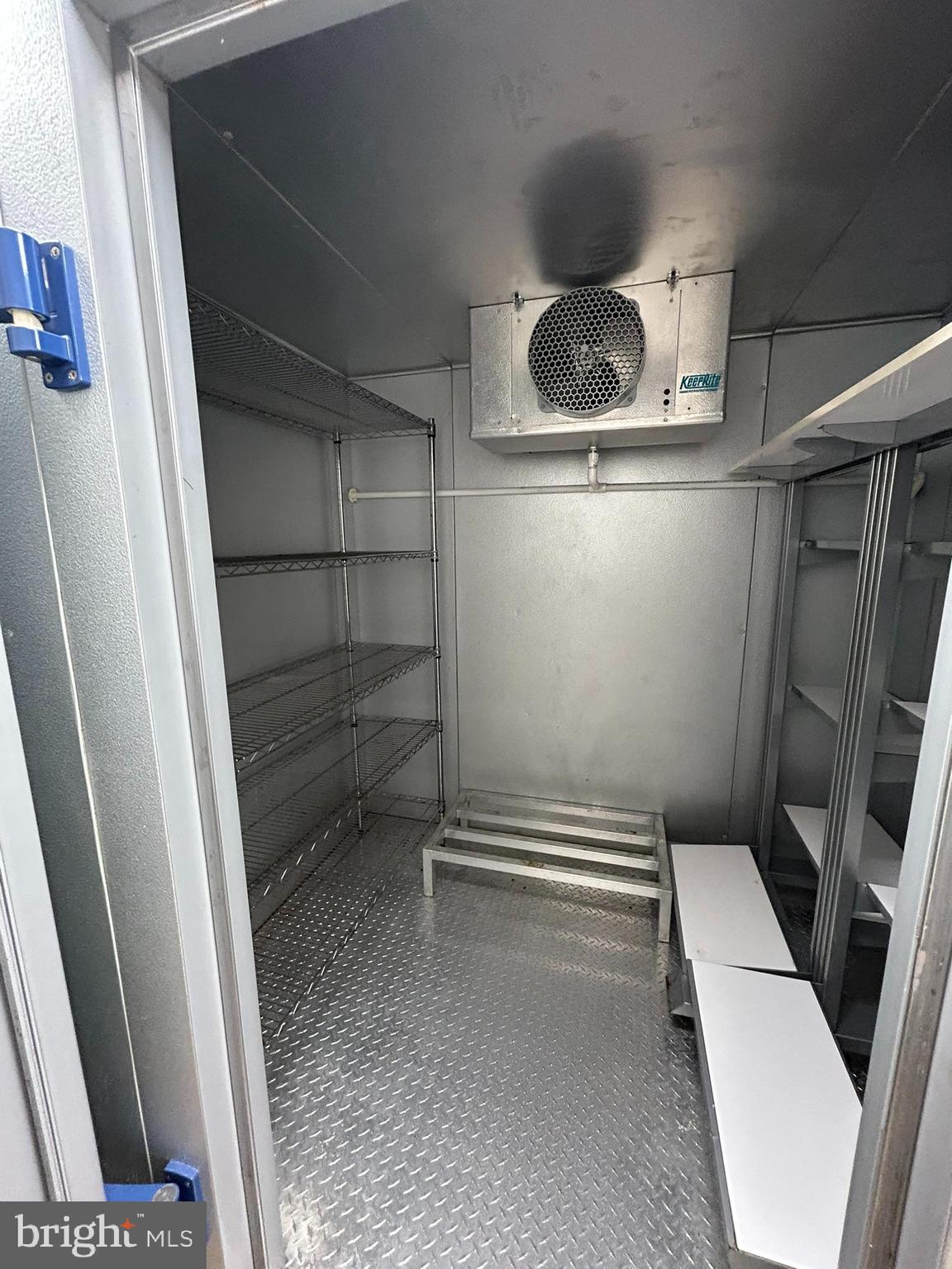 NORTHERN LIBERTIES - Commercial Sale