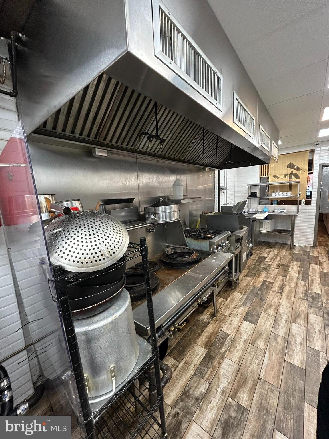 NORTHERN LIBERTIES - Commercial Sale