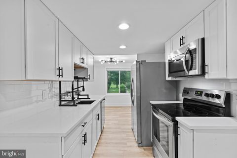 6529 FRIETCHIE ROW COLUMBIA MD 21045