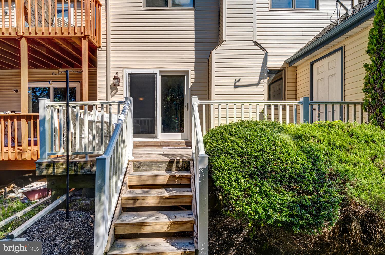 6 OAKLAND BAY COURT
