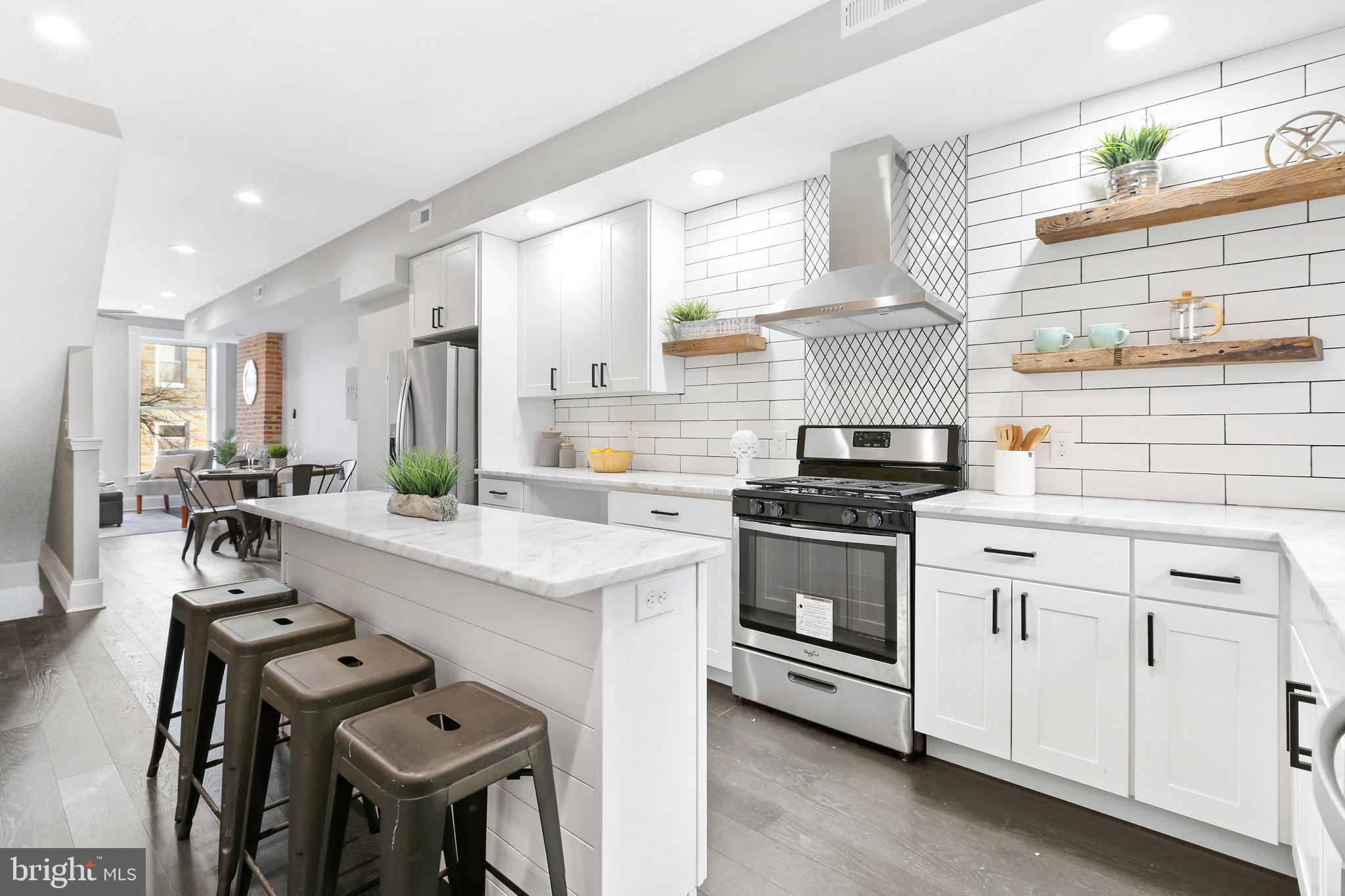 HIGHLANDTOWN - Residential