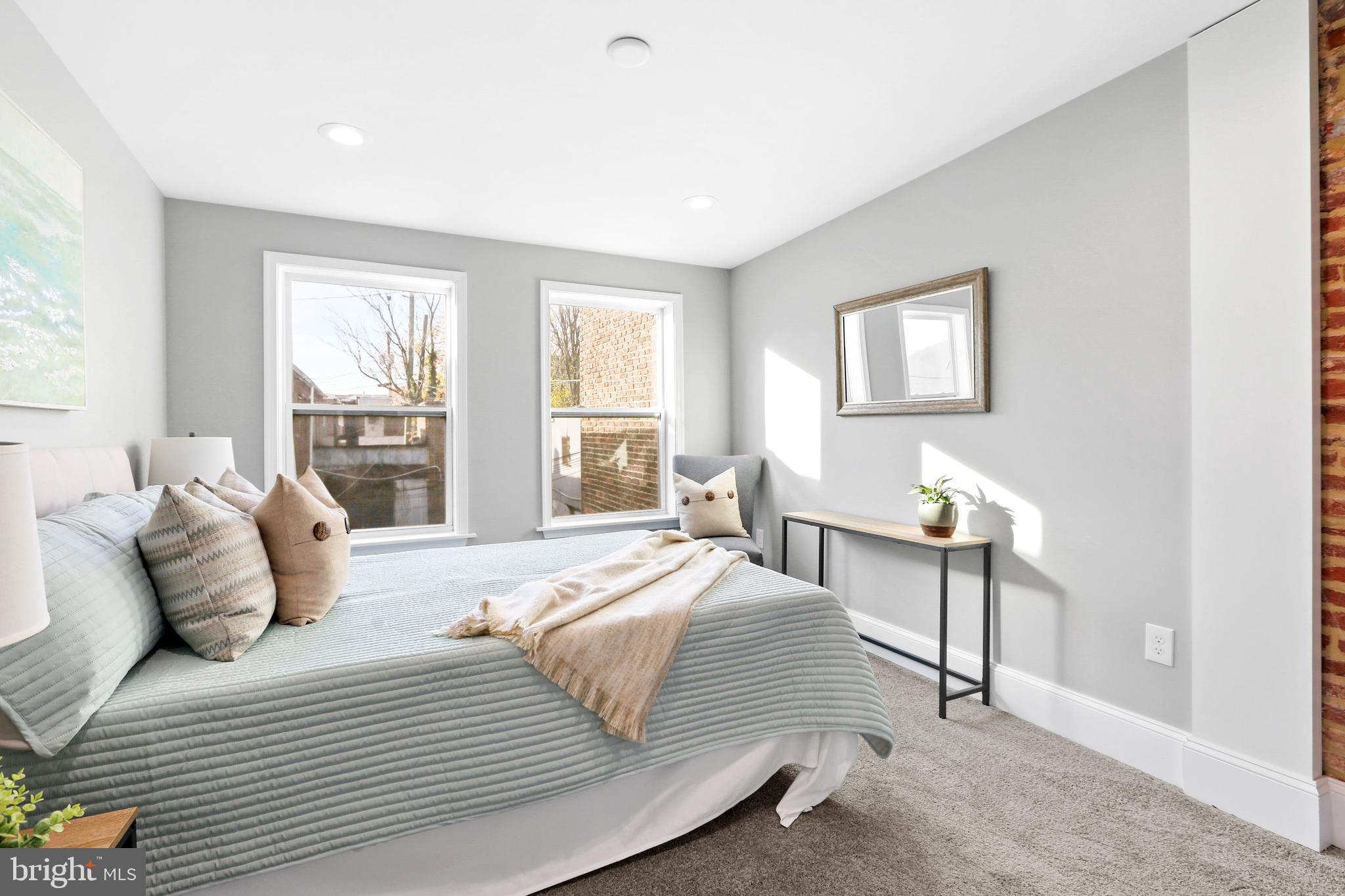 HIGHLANDTOWN - Residential