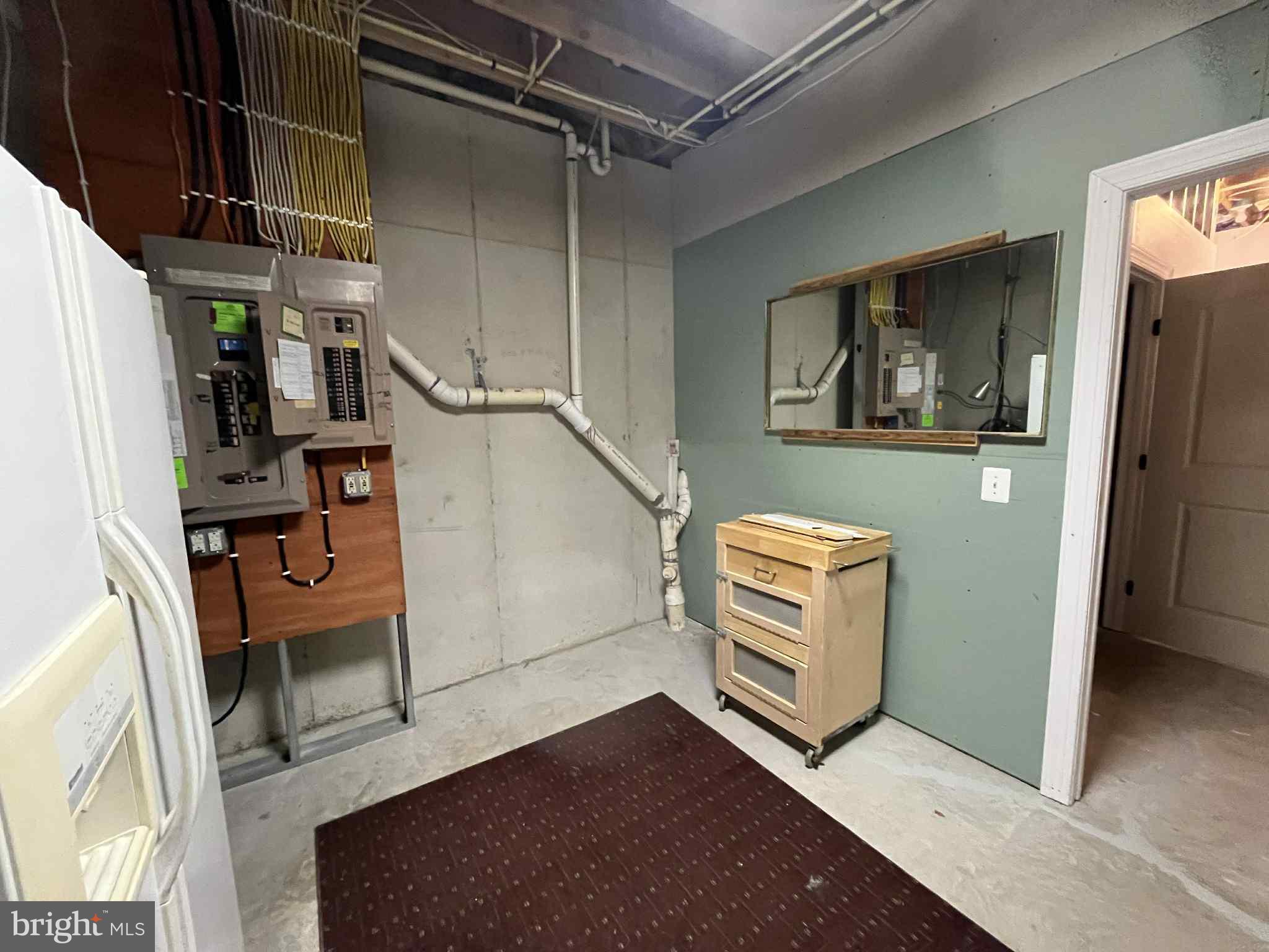 SHORT MOUNTAIN ESTATES - Residential