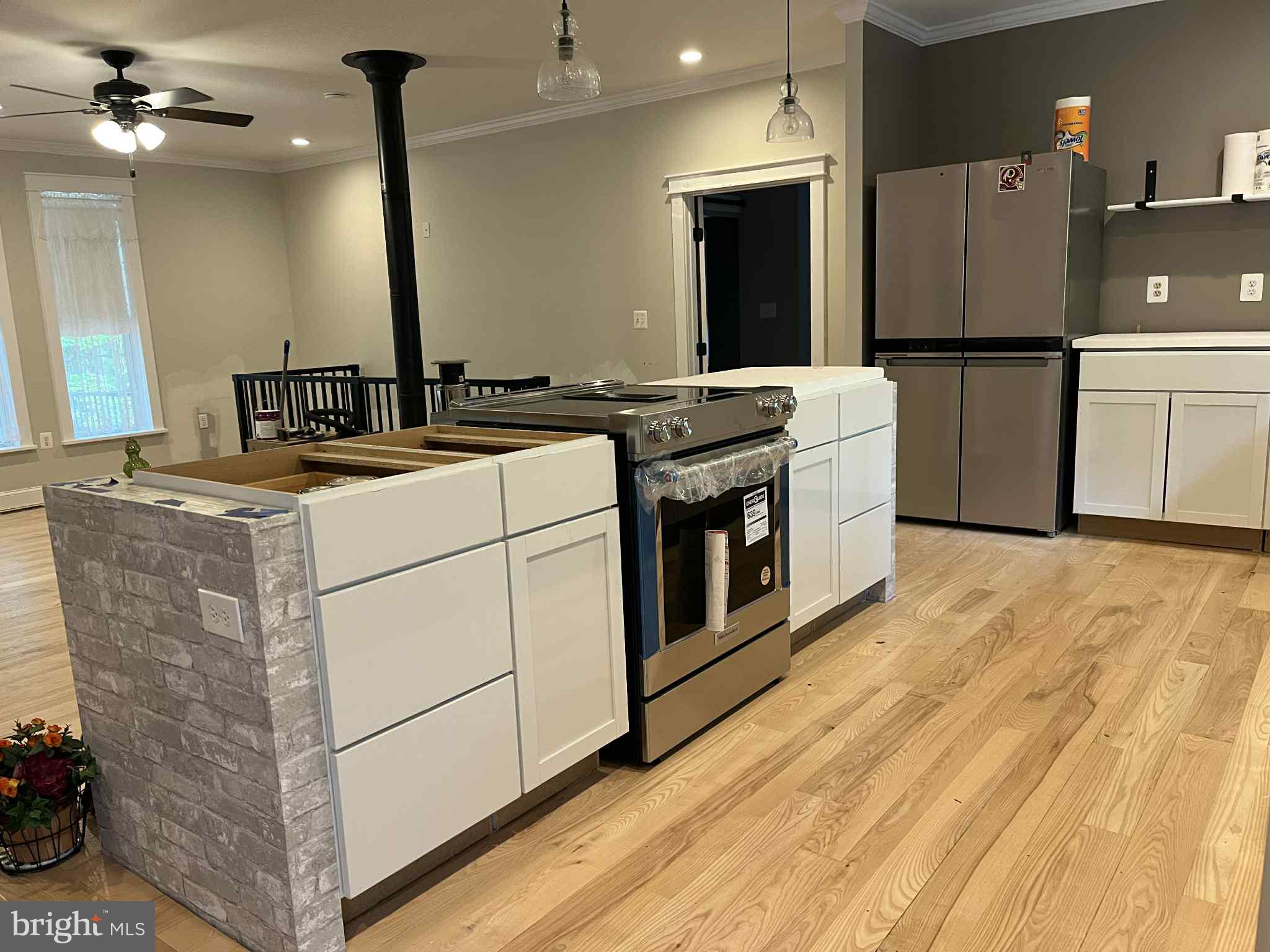 SHORT MOUNTAIN ESTATES - Residential