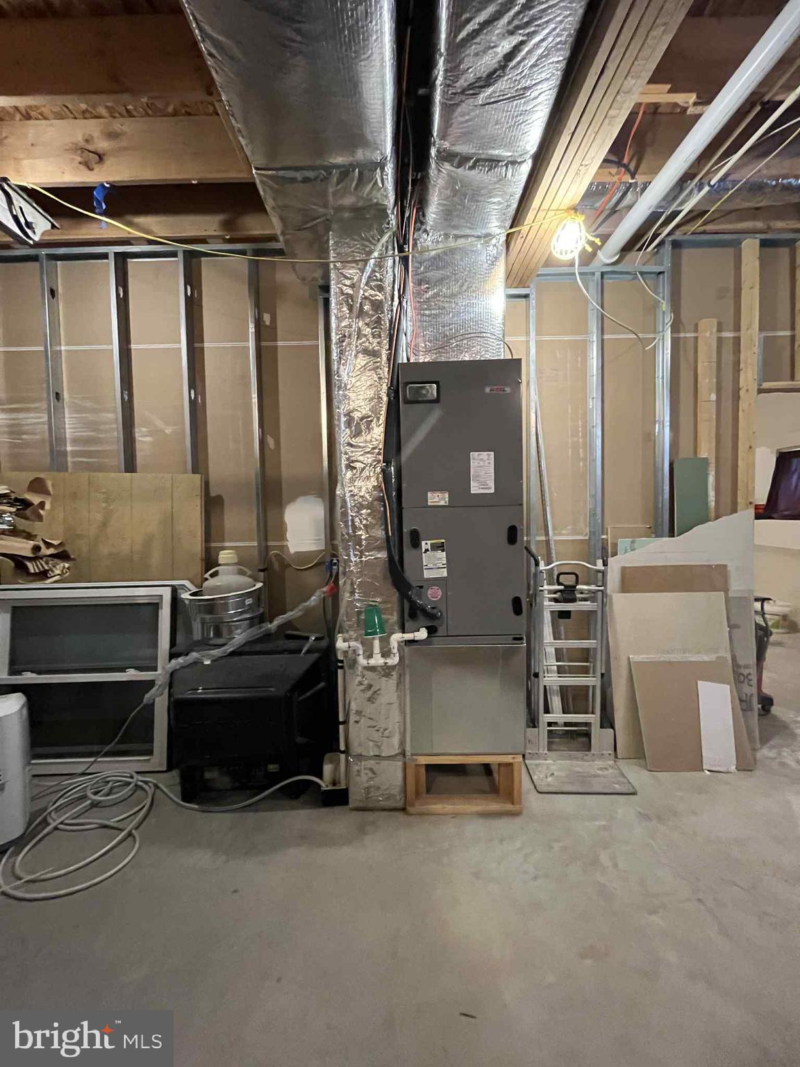 SHORT MOUNTAIN ESTATES - Residential