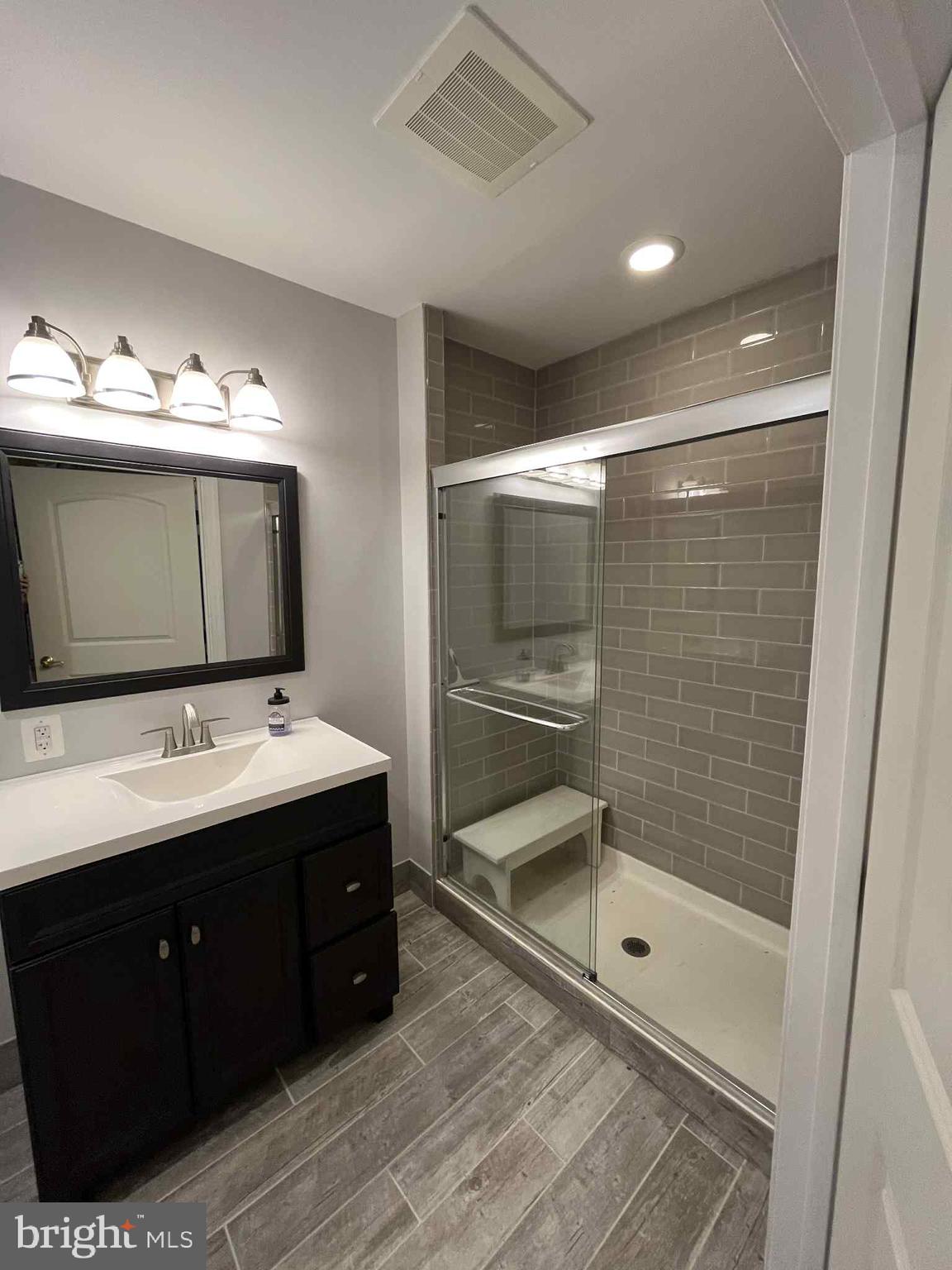 SHORT MOUNTAIN ESTATES - Residential