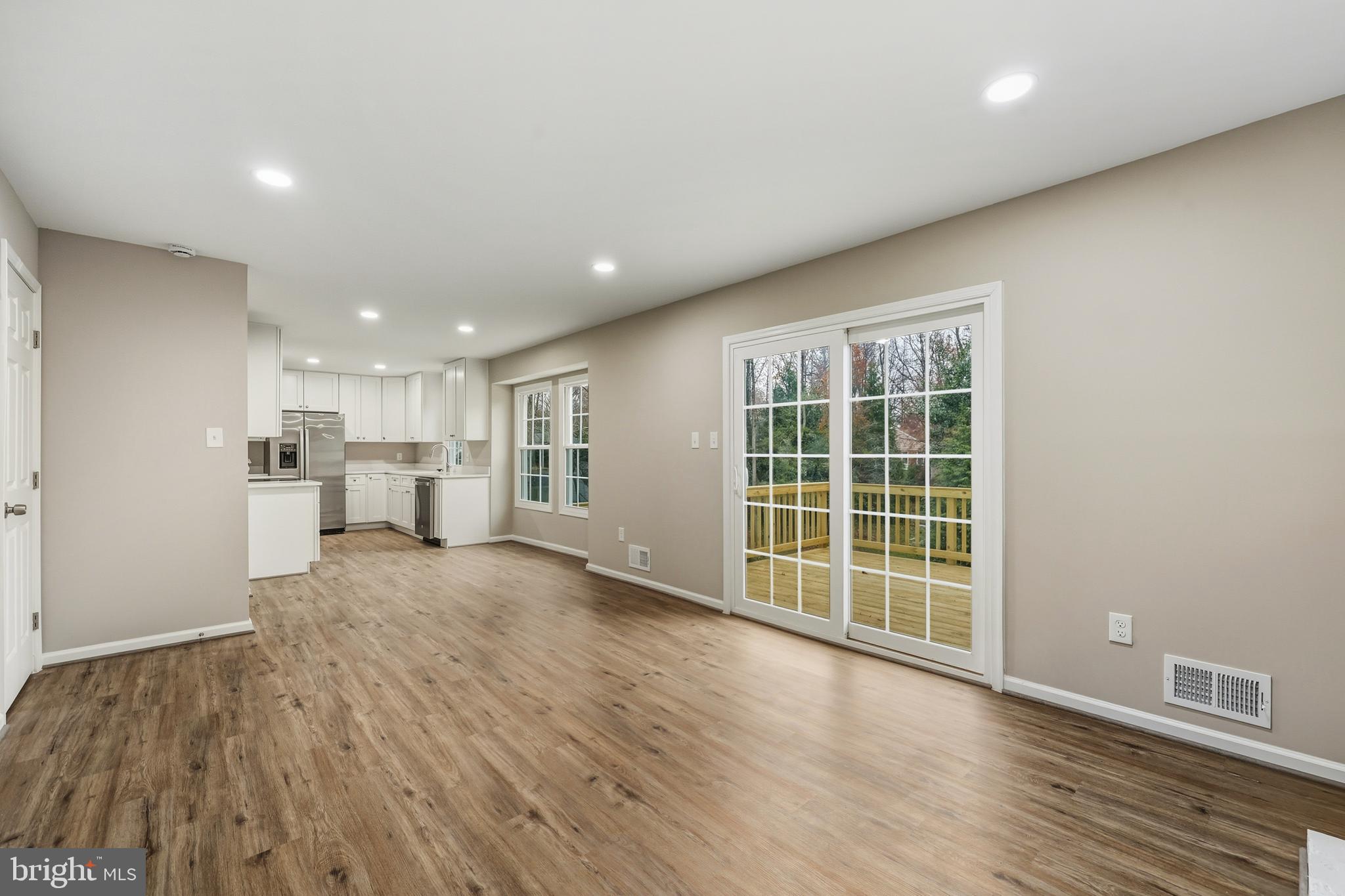 CANTERBURY WOODS - Residential