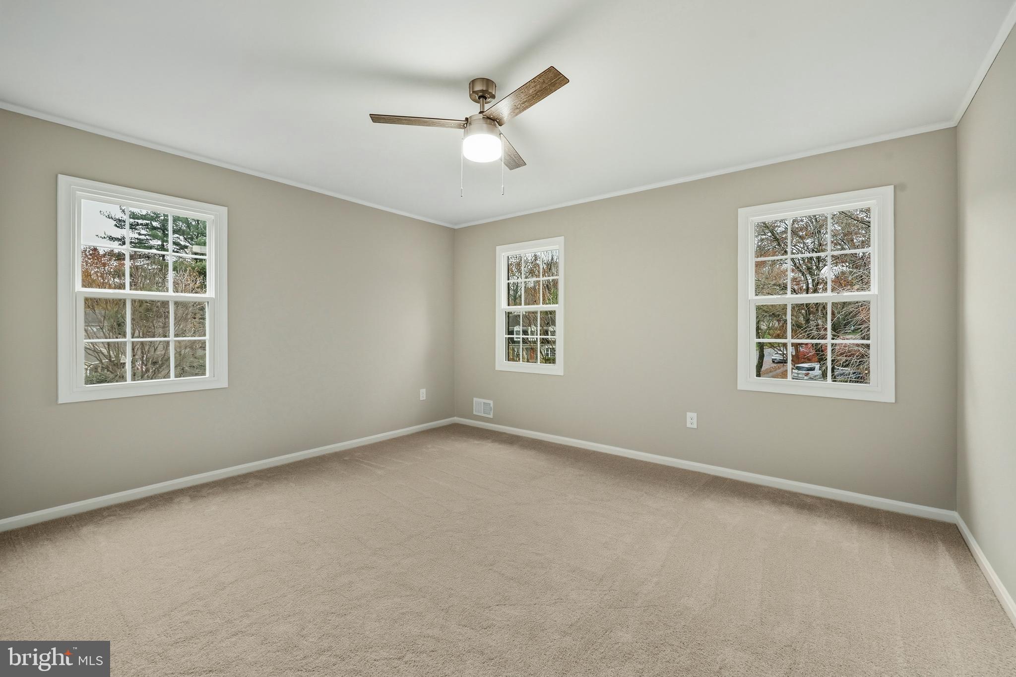 CANTERBURY WOODS - Residential