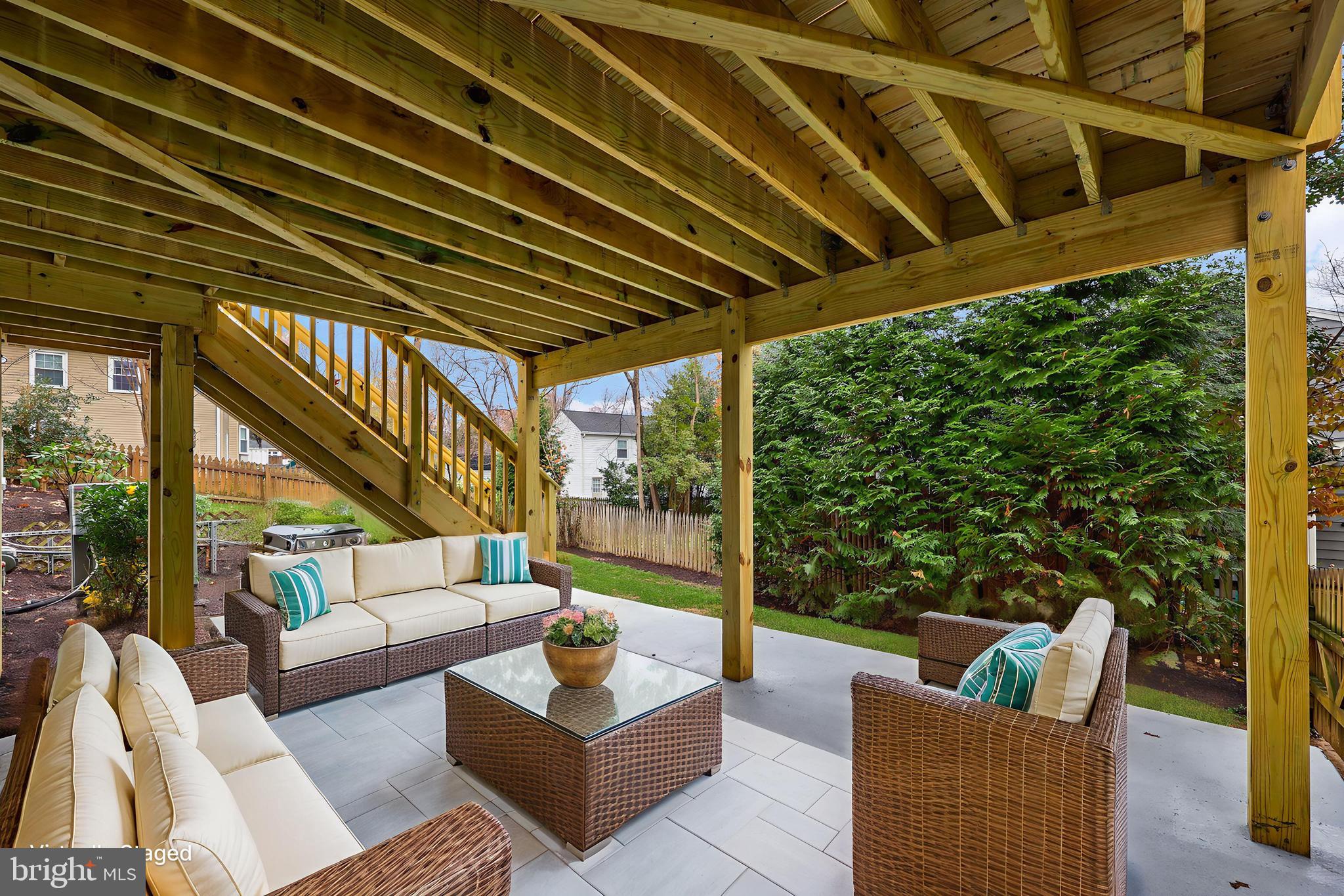 CANTERBURY WOODS - Residential