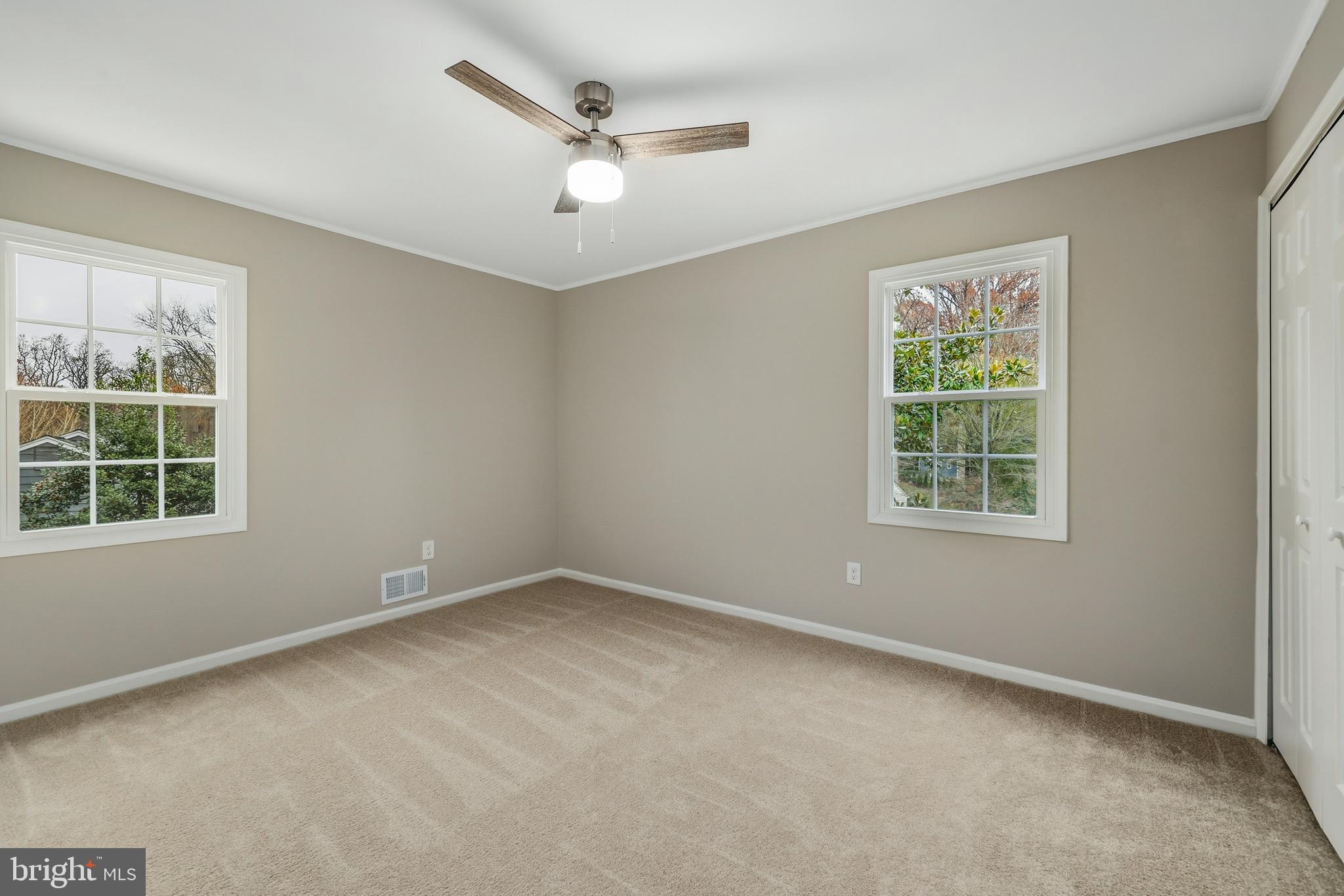 CANTERBURY WOODS - Residential