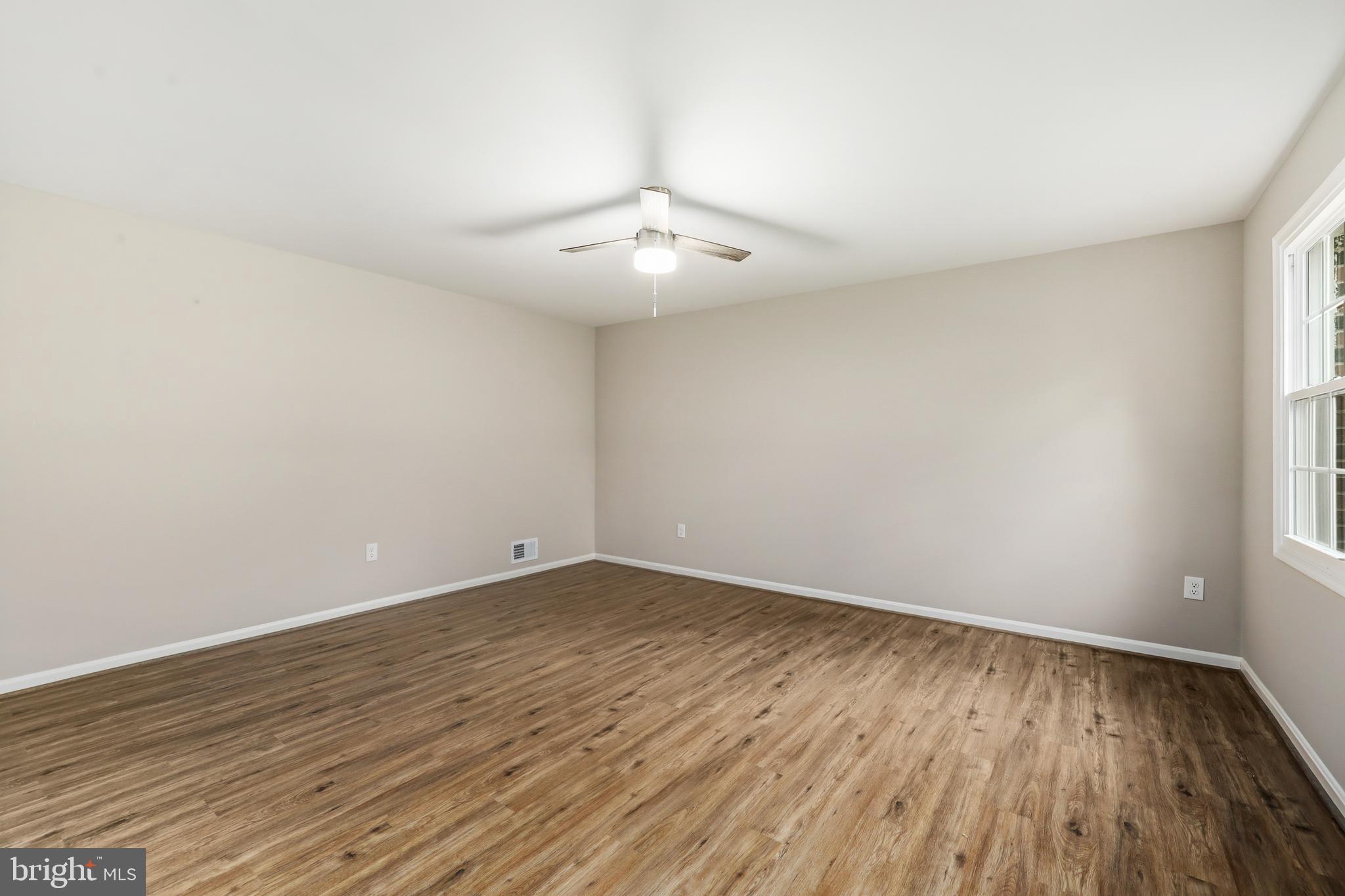 CANTERBURY WOODS - Residential