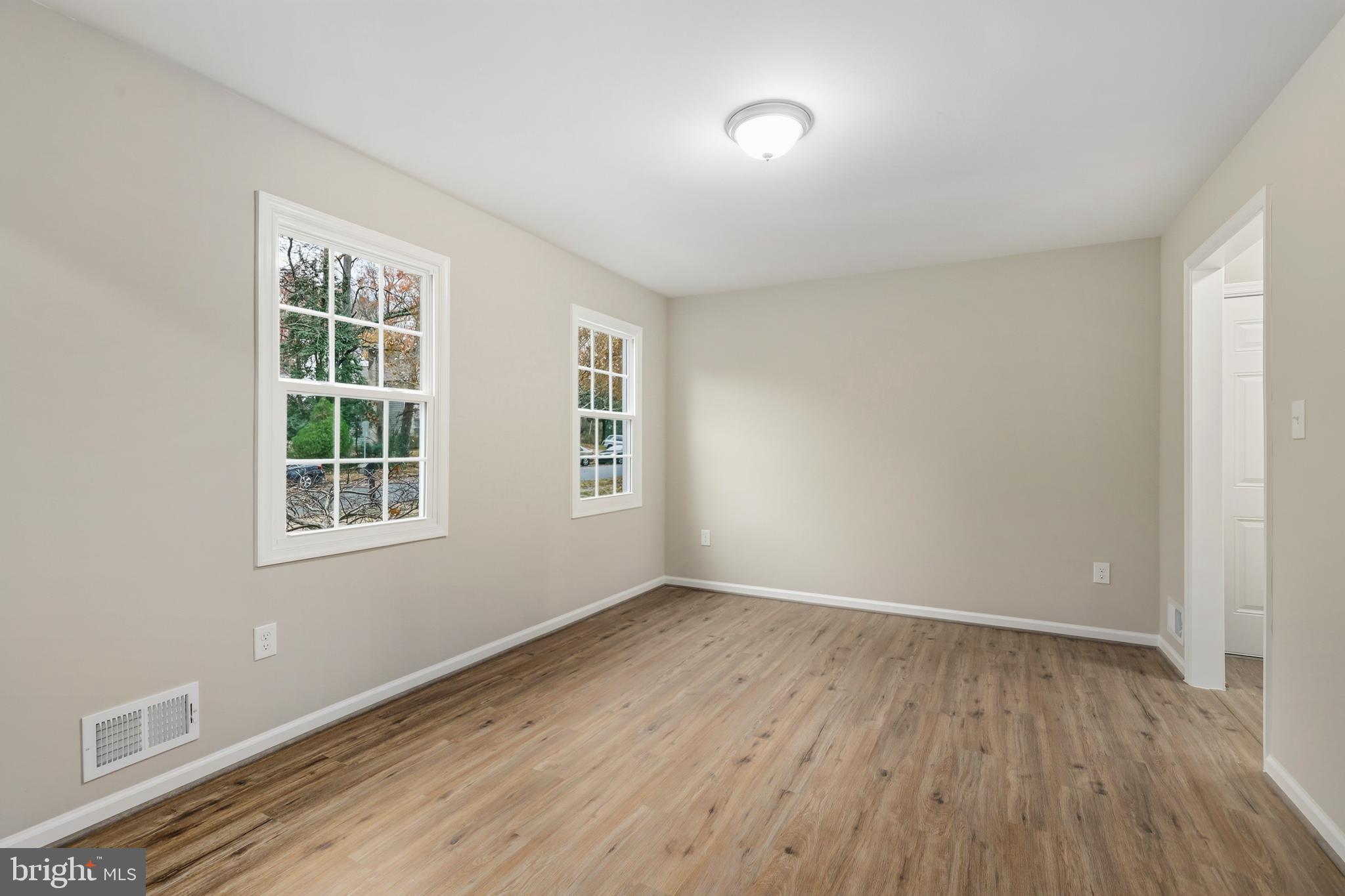 CANTERBURY WOODS - Residential