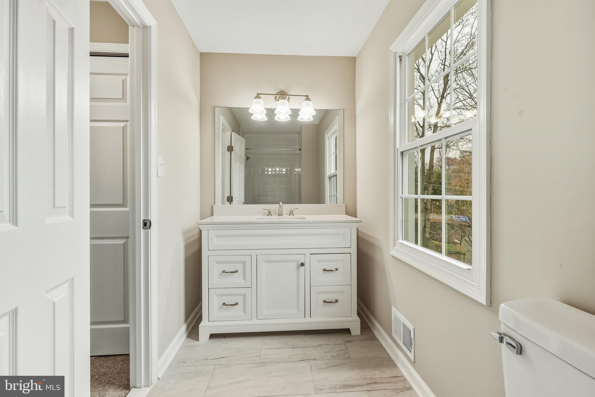 CANTERBURY WOODS - Residential