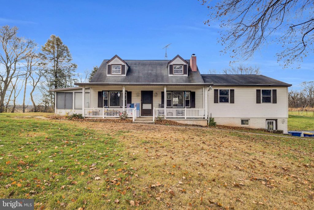 Photo of 21 Timber Rd, MECHANICSBURG, PA 17050 (MLS # PACB2048912)